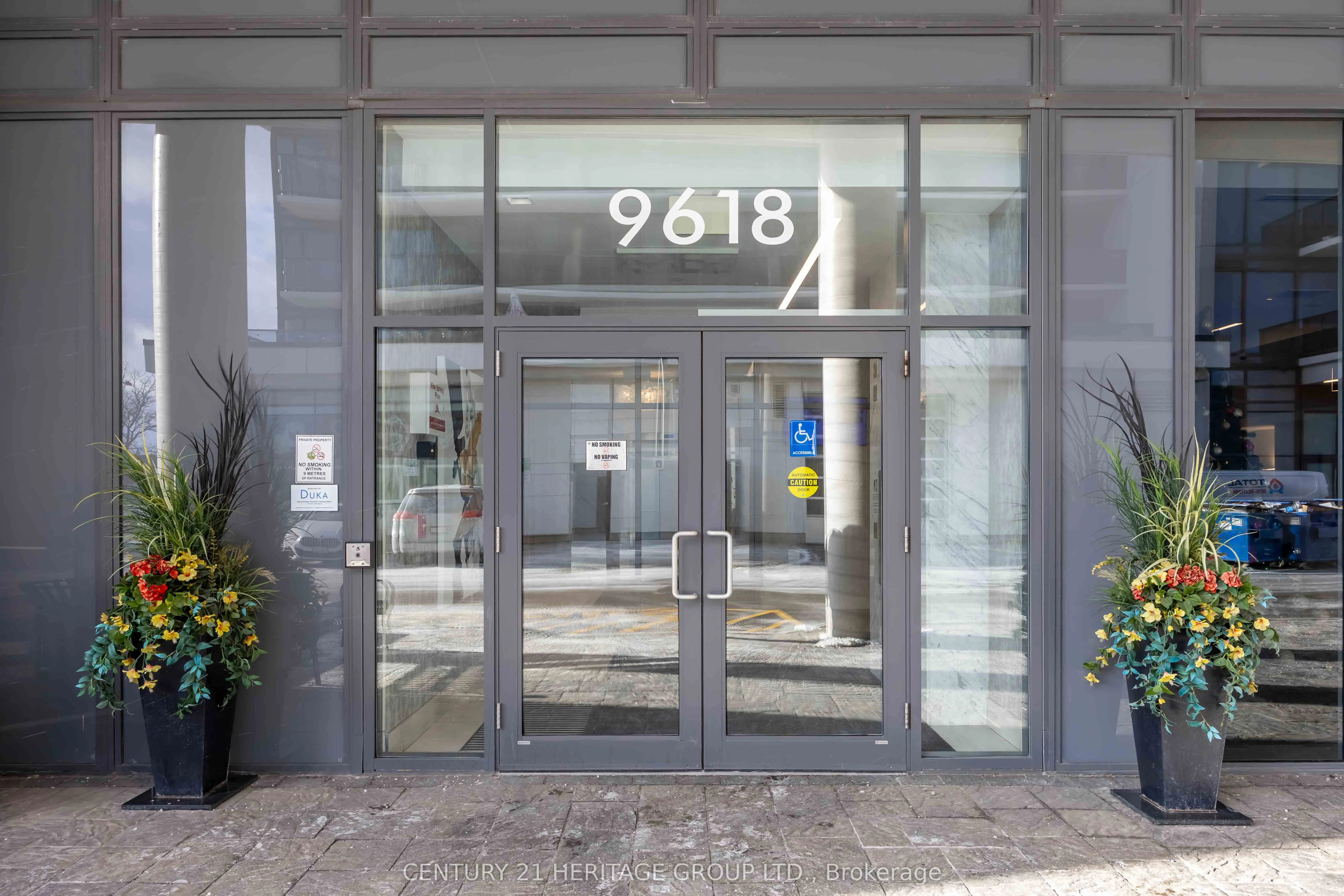 9618 Yonge Street #201