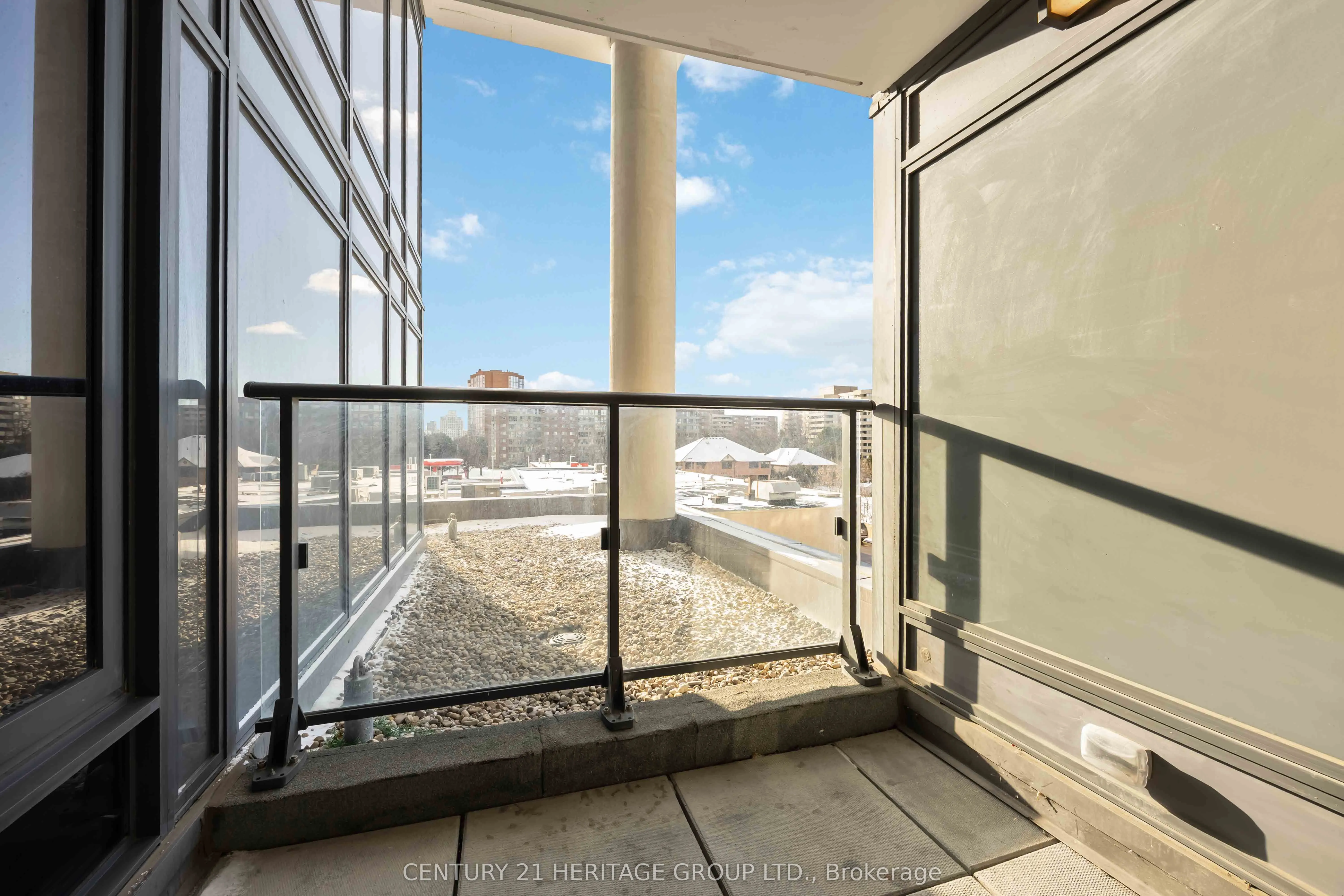 9618 Yonge Street #201