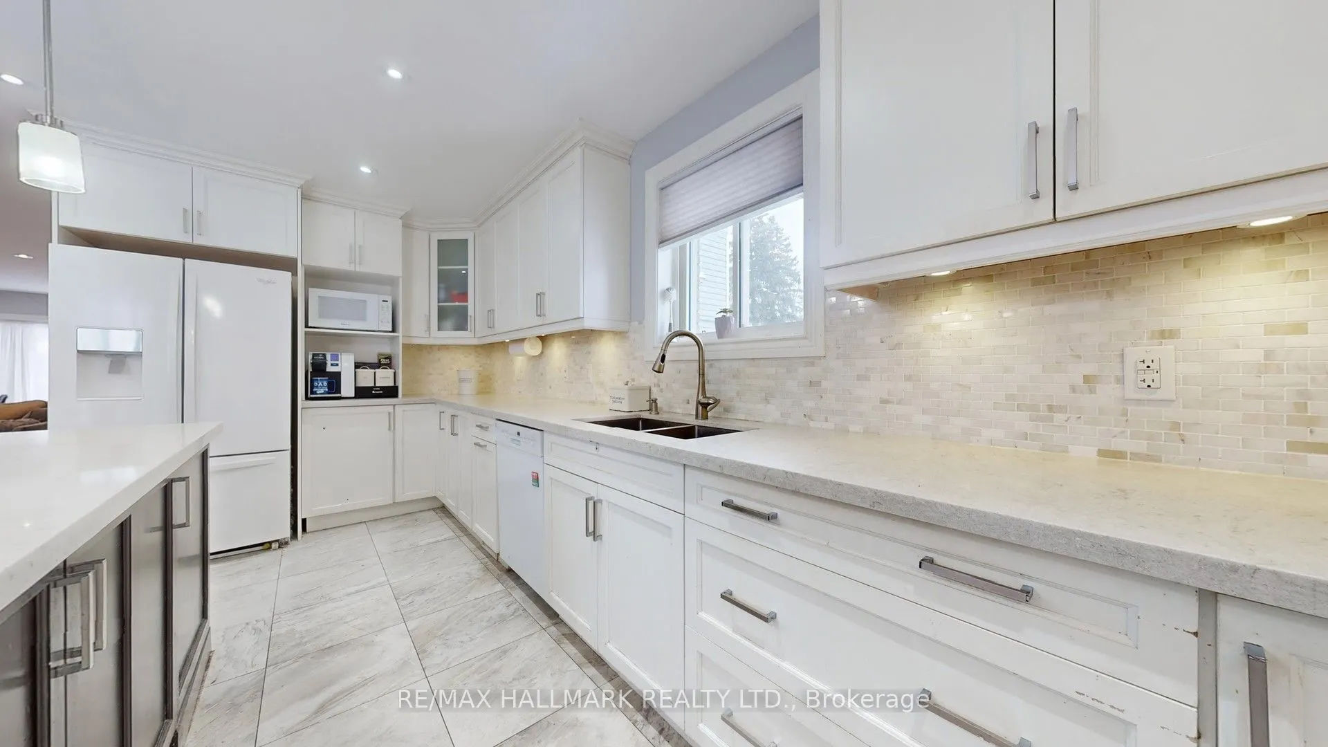 274 Demaine Crescent