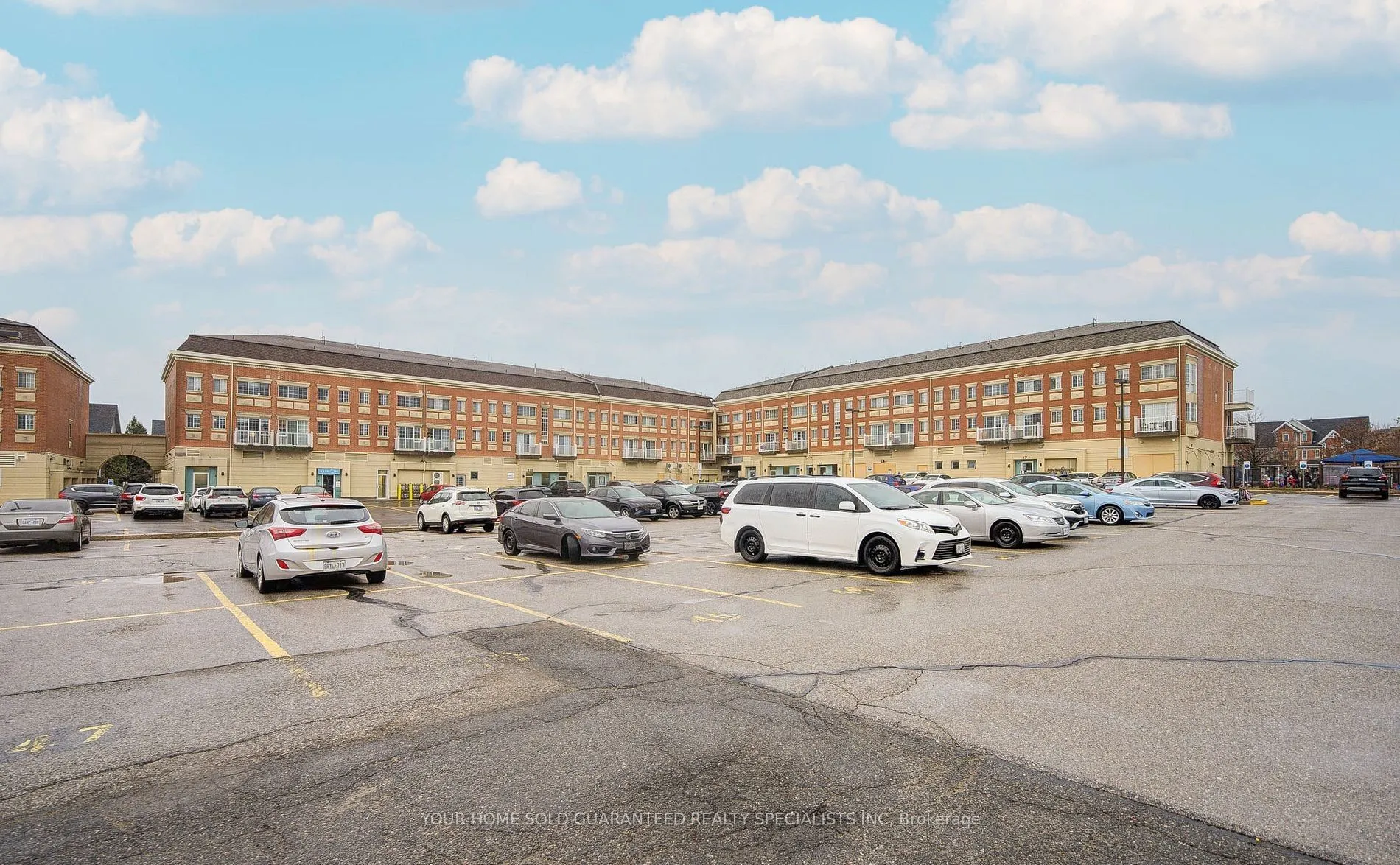 15 Cornell Meadows Avenue #A206