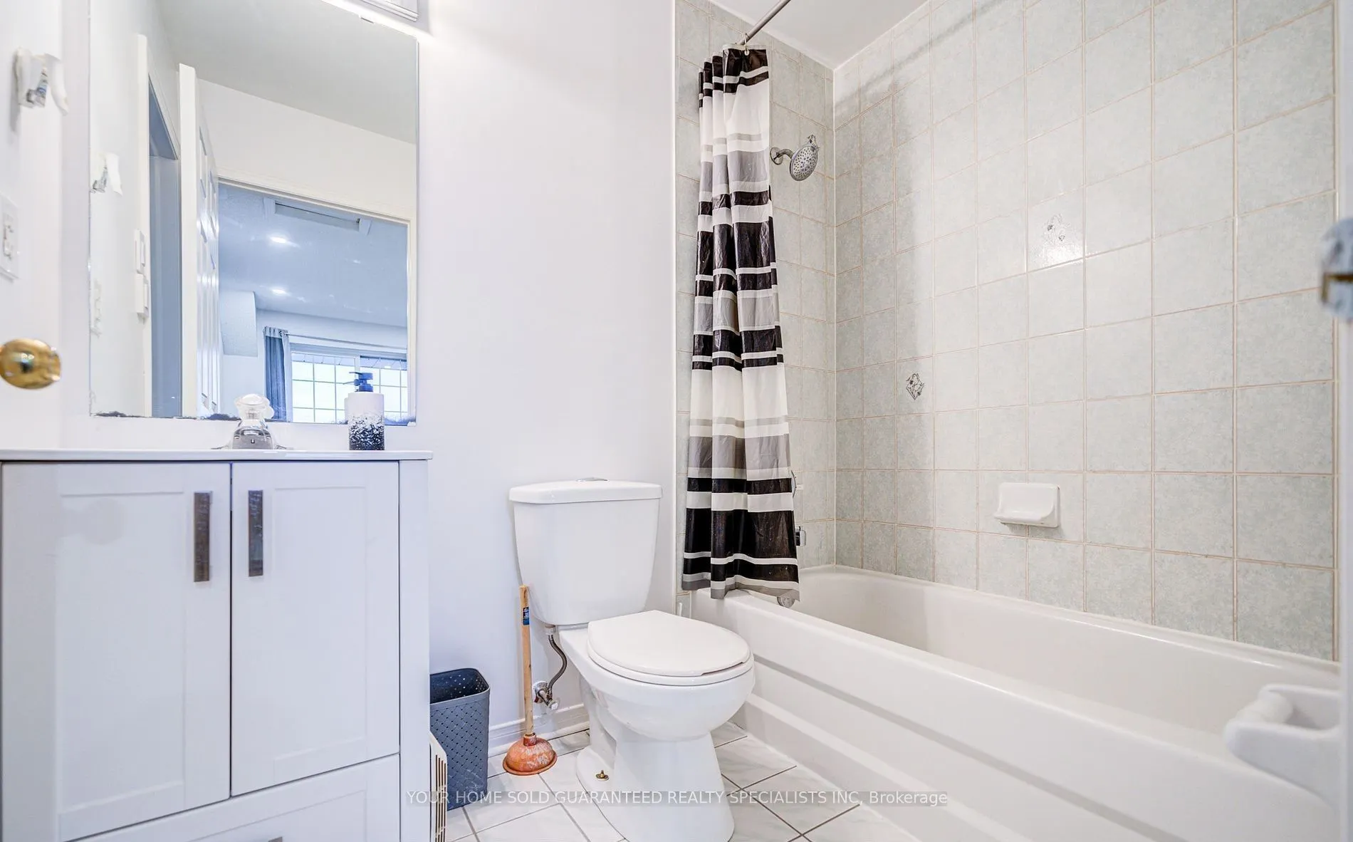 15 Cornell Meadows Avenue #A206