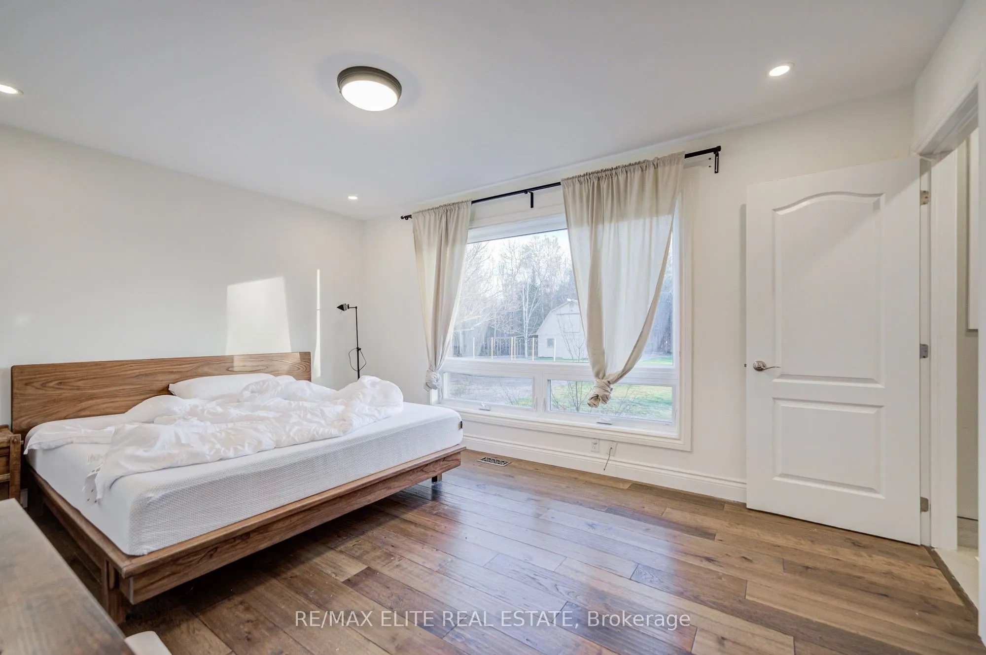 4909 Holborn Road