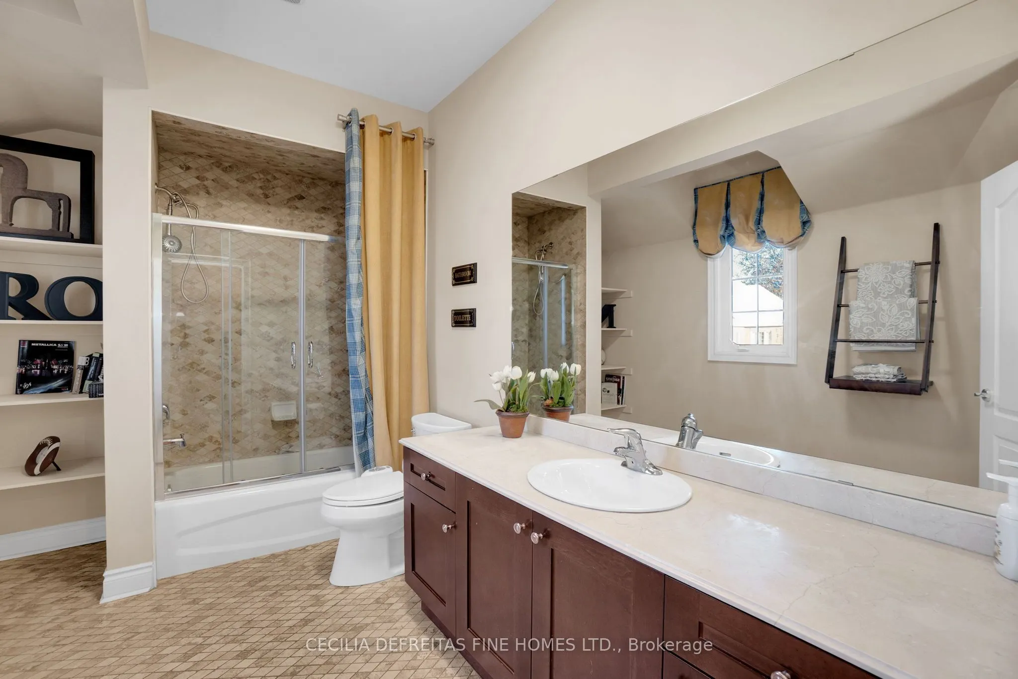 11 Beauvista Court