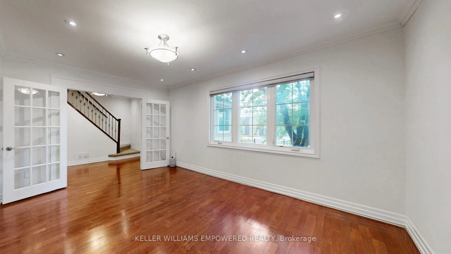 98 Glen Cameron Road