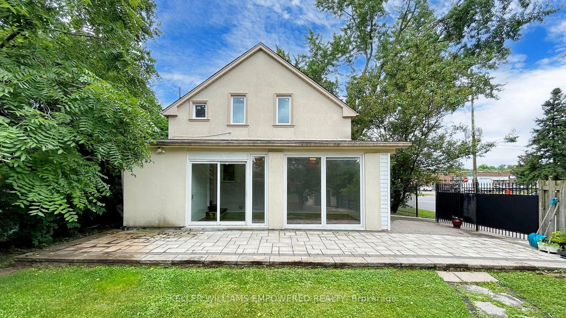 98 Glen Cameron Road