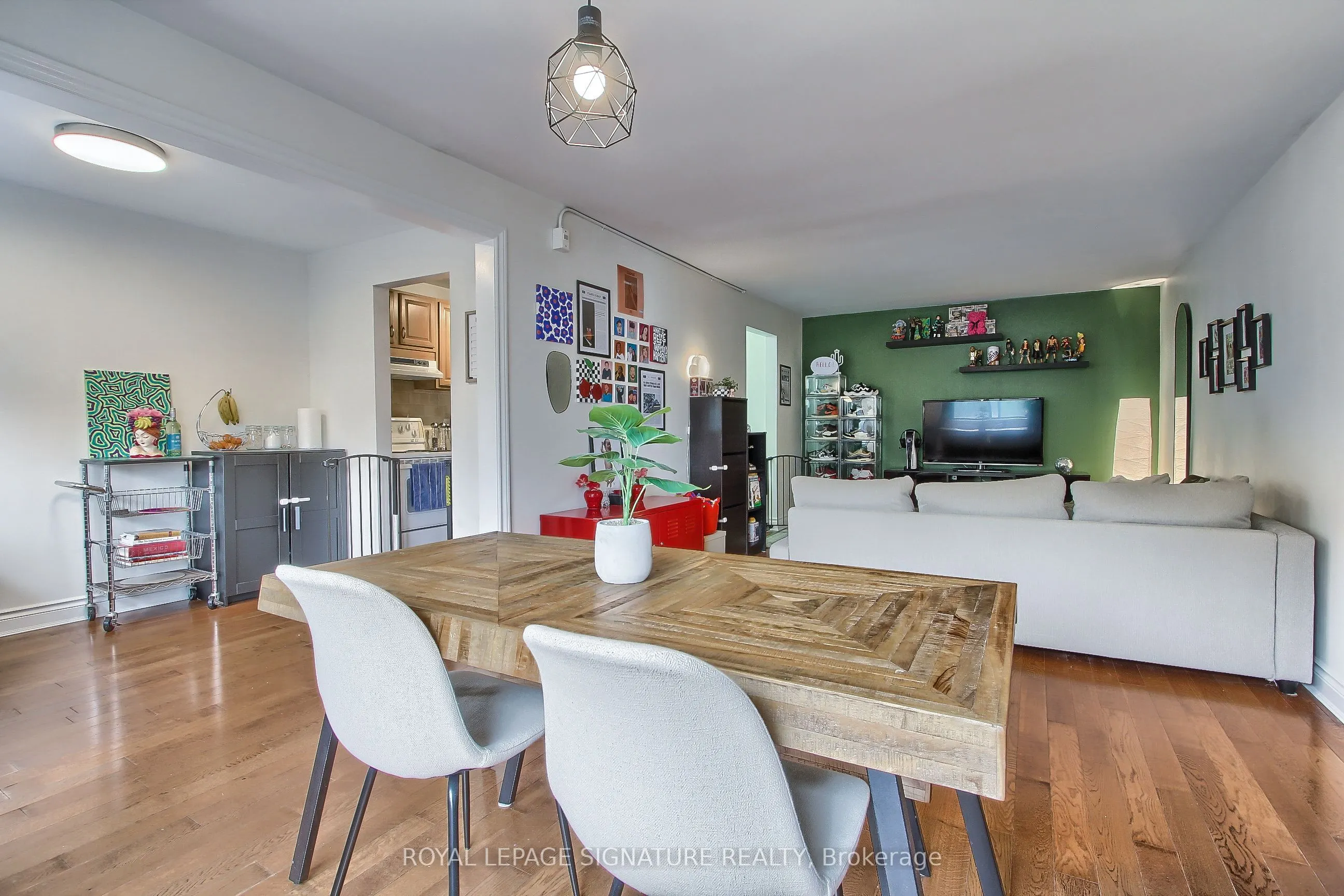 136 Scanlon Avenue #12