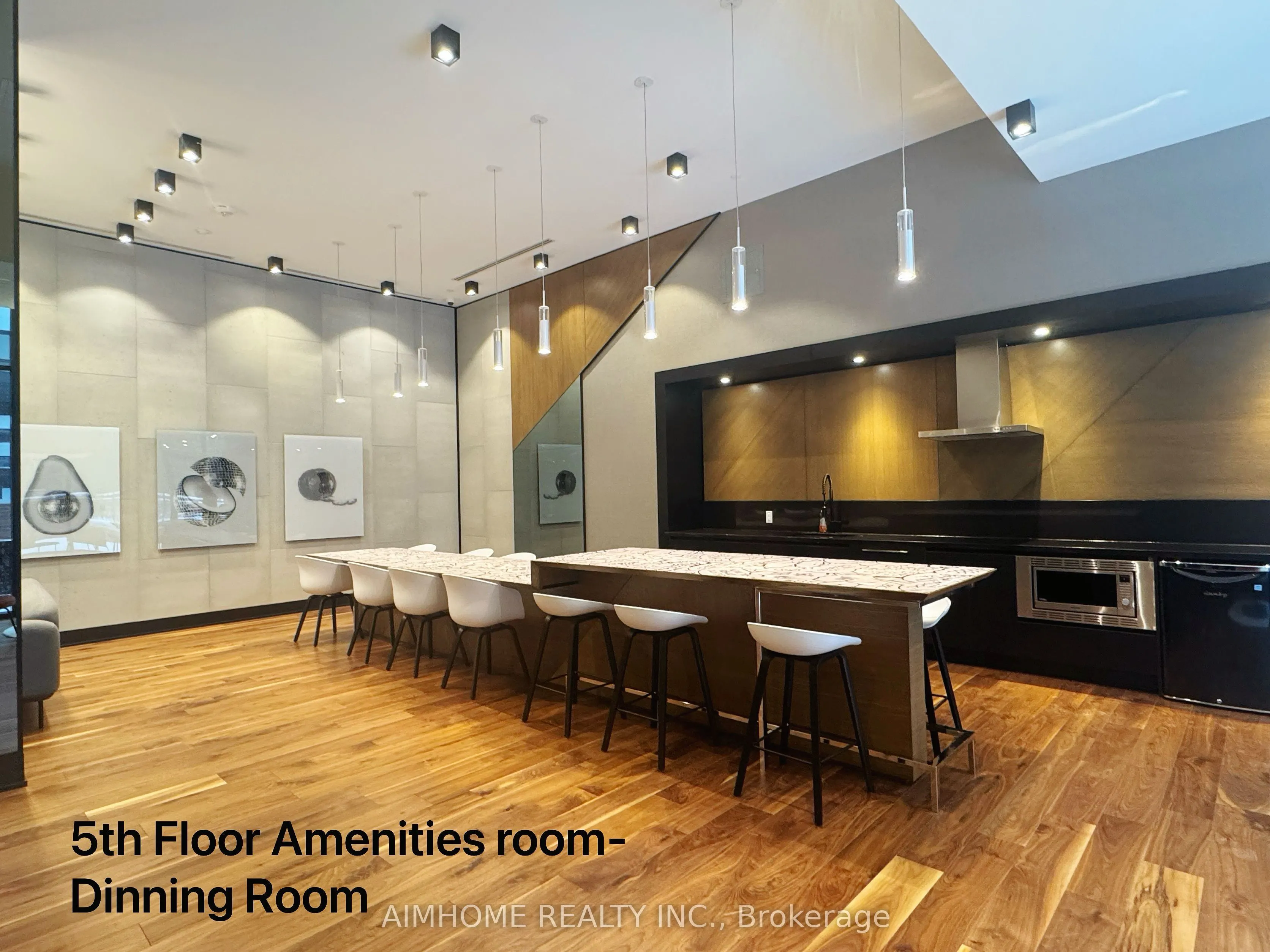 38 Simcoe Promenade #902