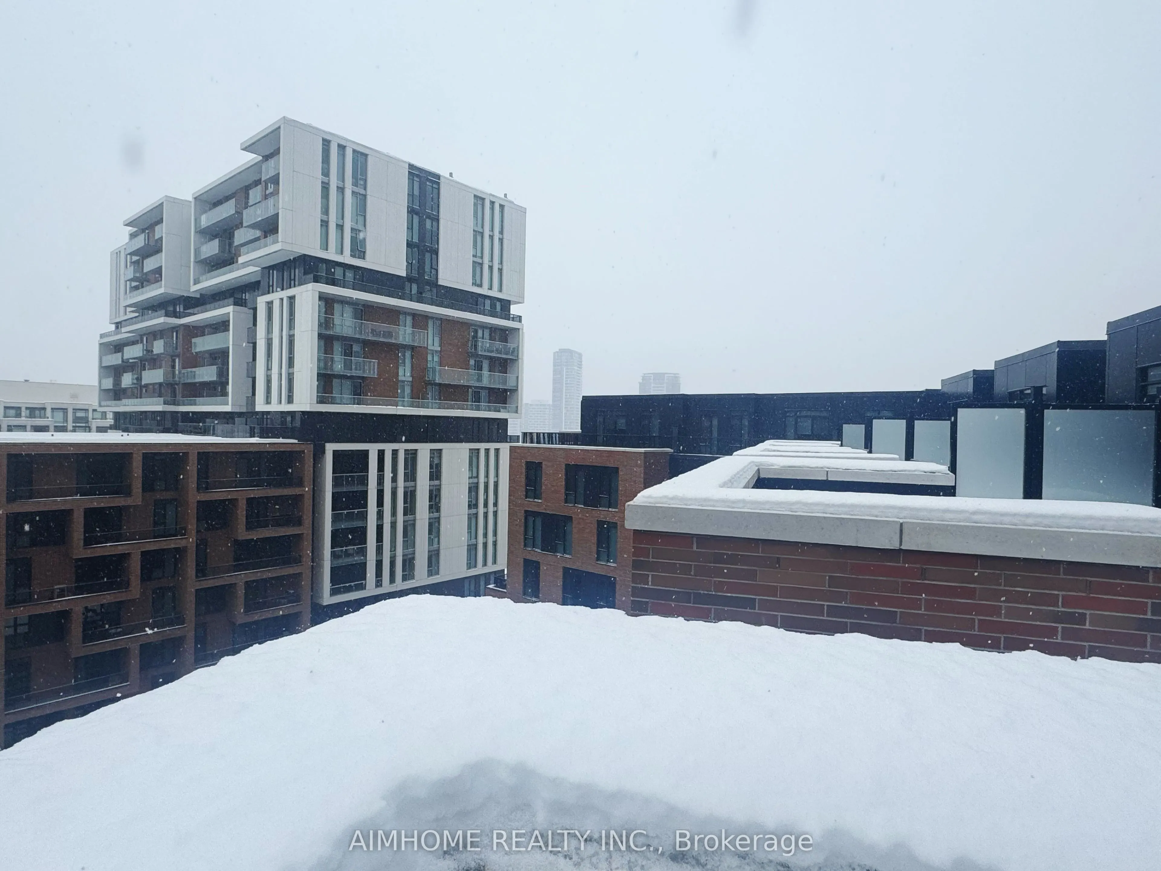 38 Simcoe Promenade #902