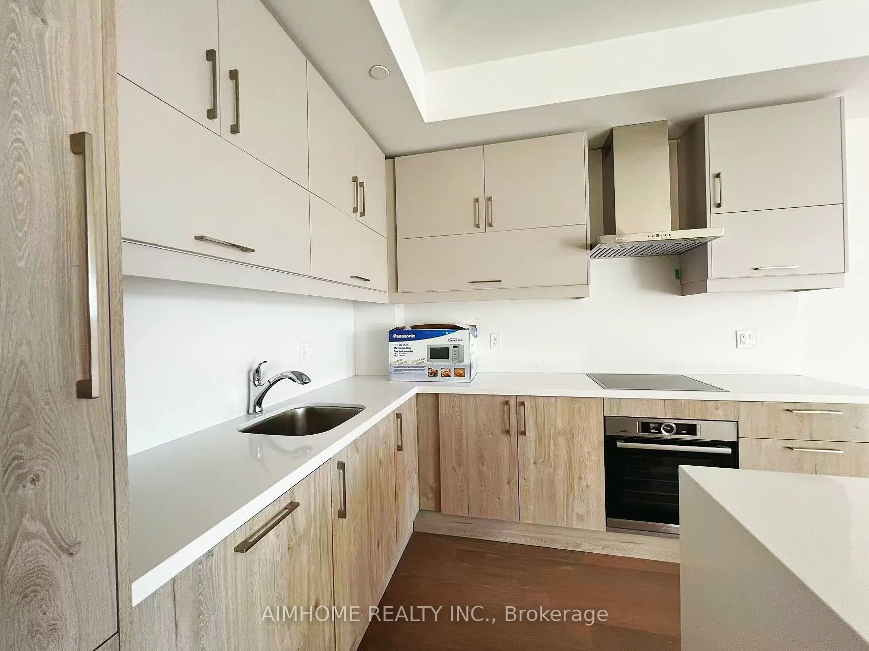 38 Simcoe Promenade #902