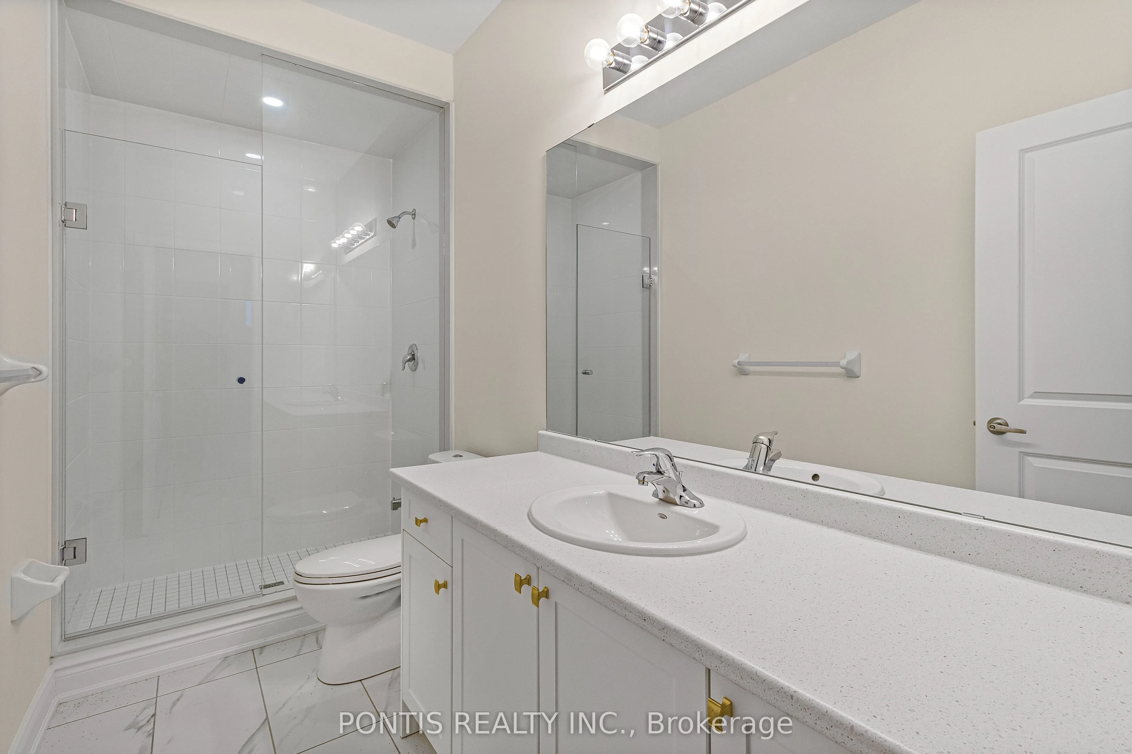 221 Tennant Circle