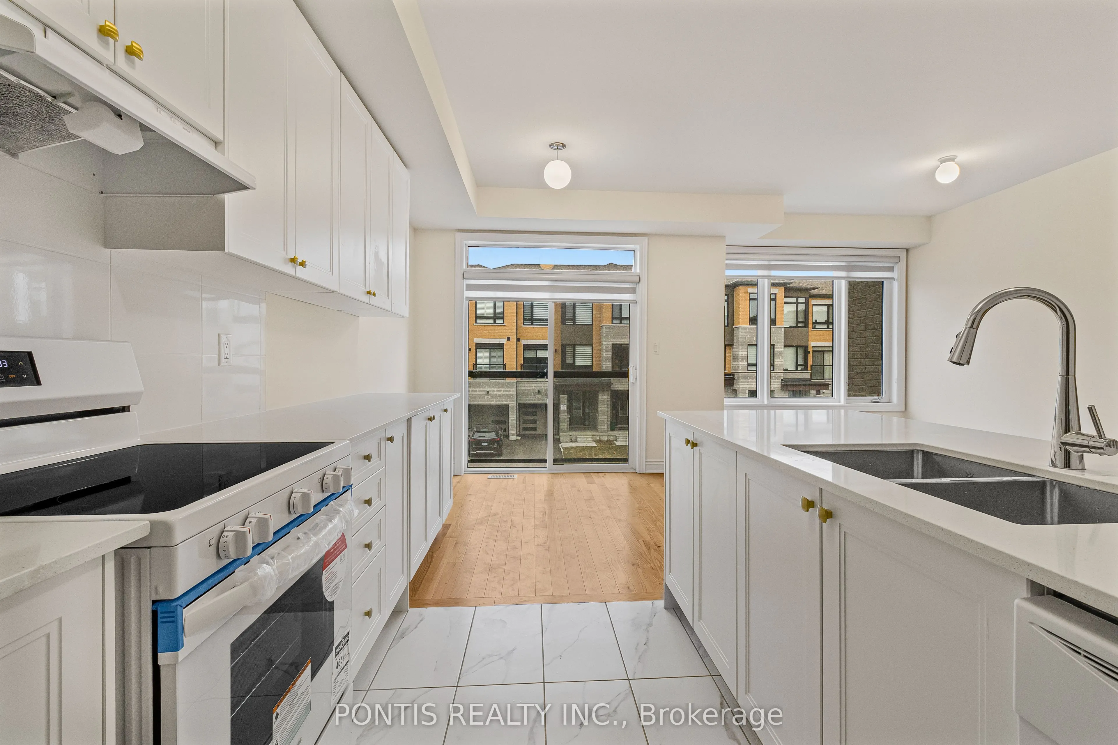 221 Tennant Circle