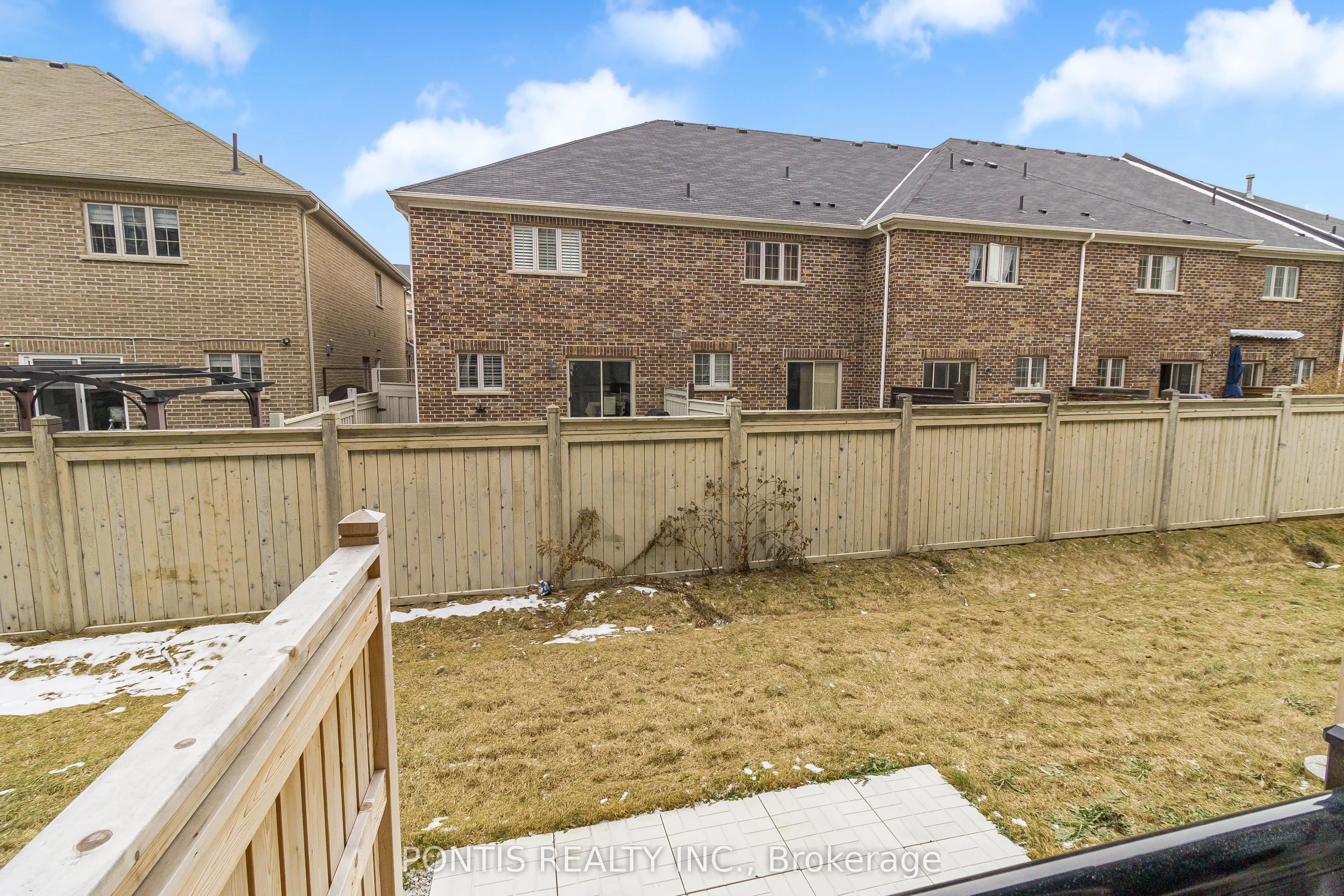 221 Tennant Circle