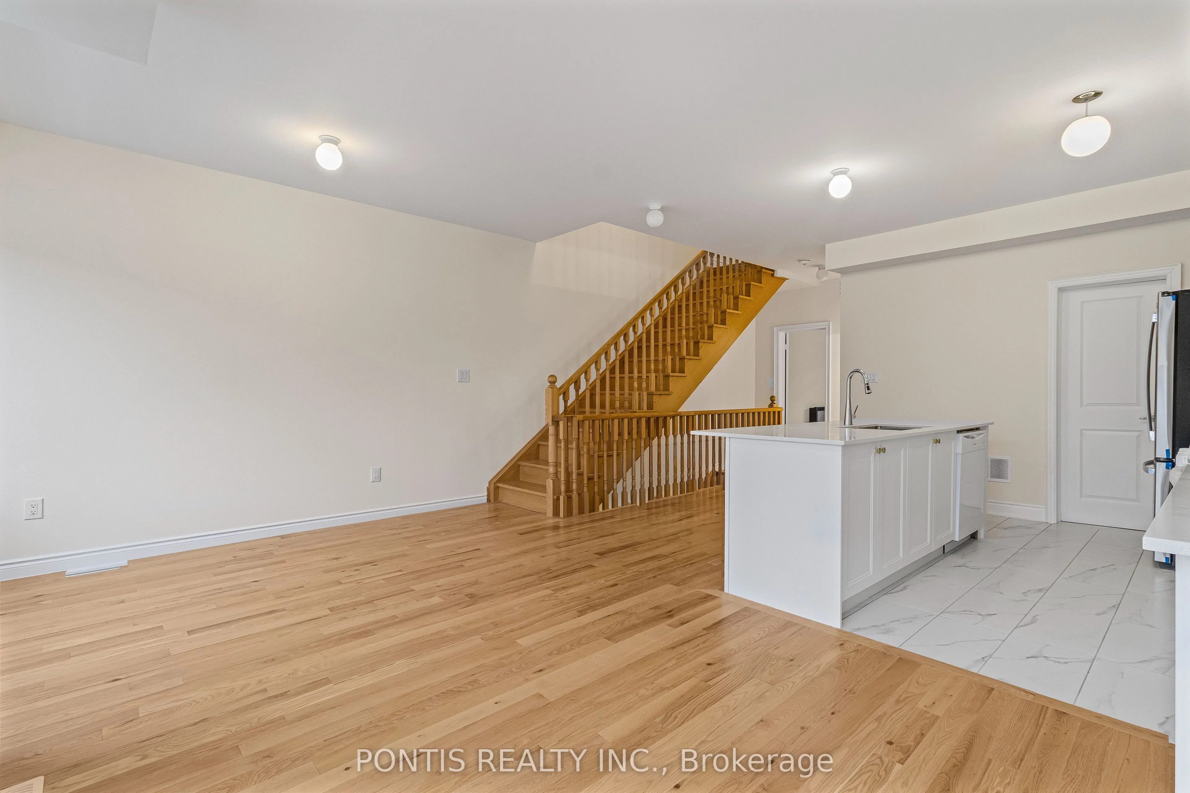 221 Tennant Circle