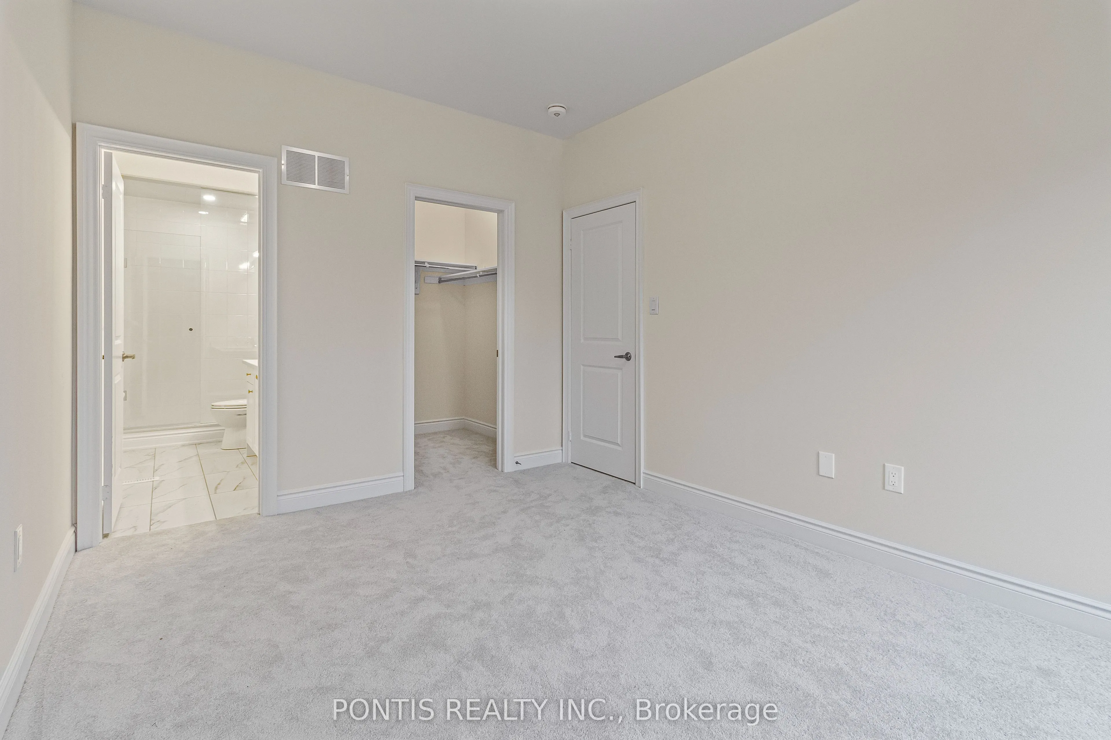 221 Tennant Circle