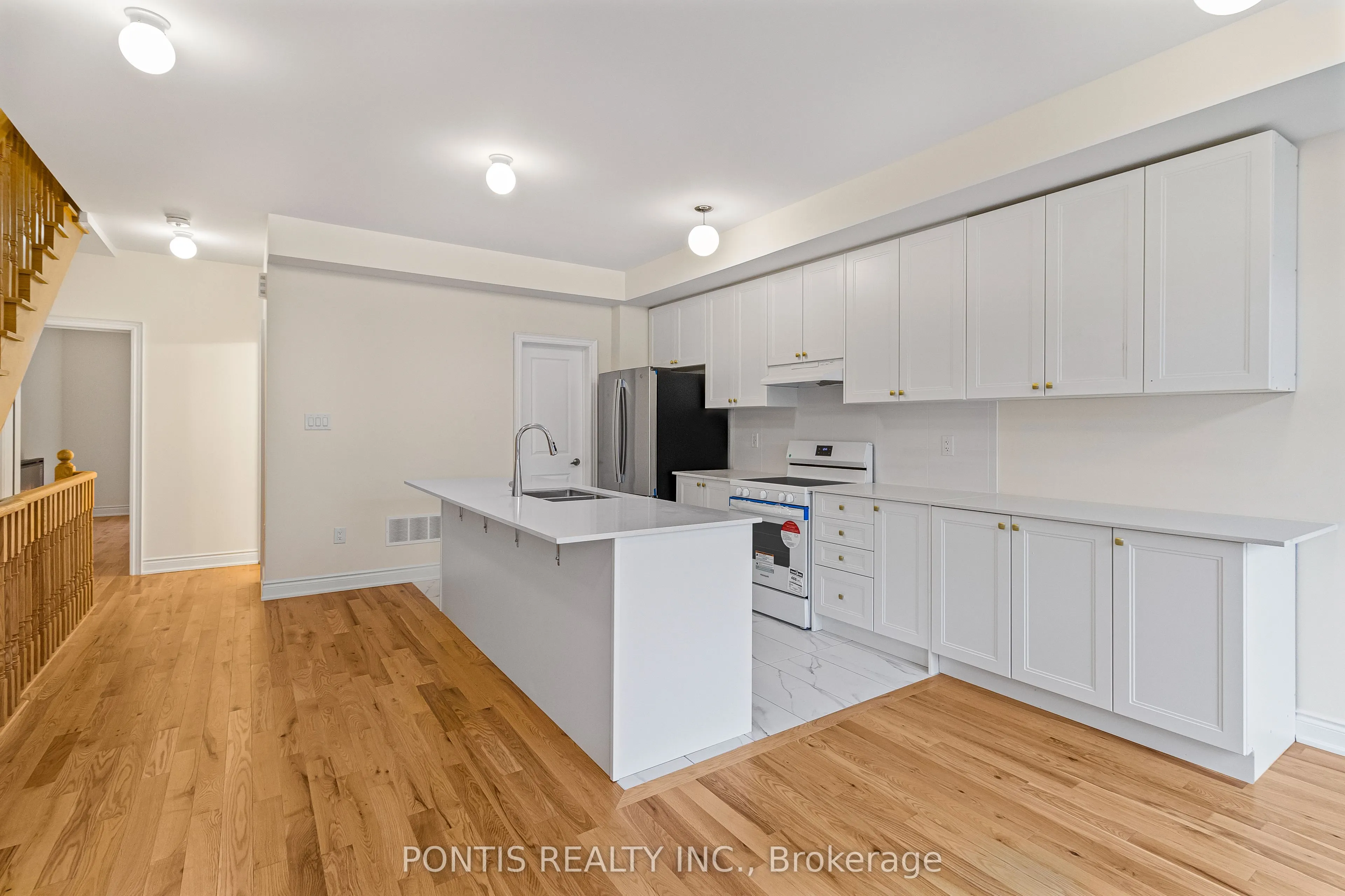 221 Tennant Circle