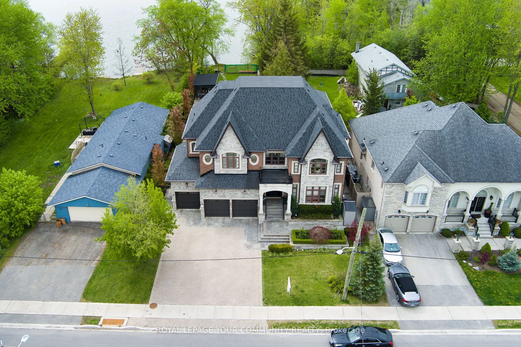 173 Lakeland Crescent