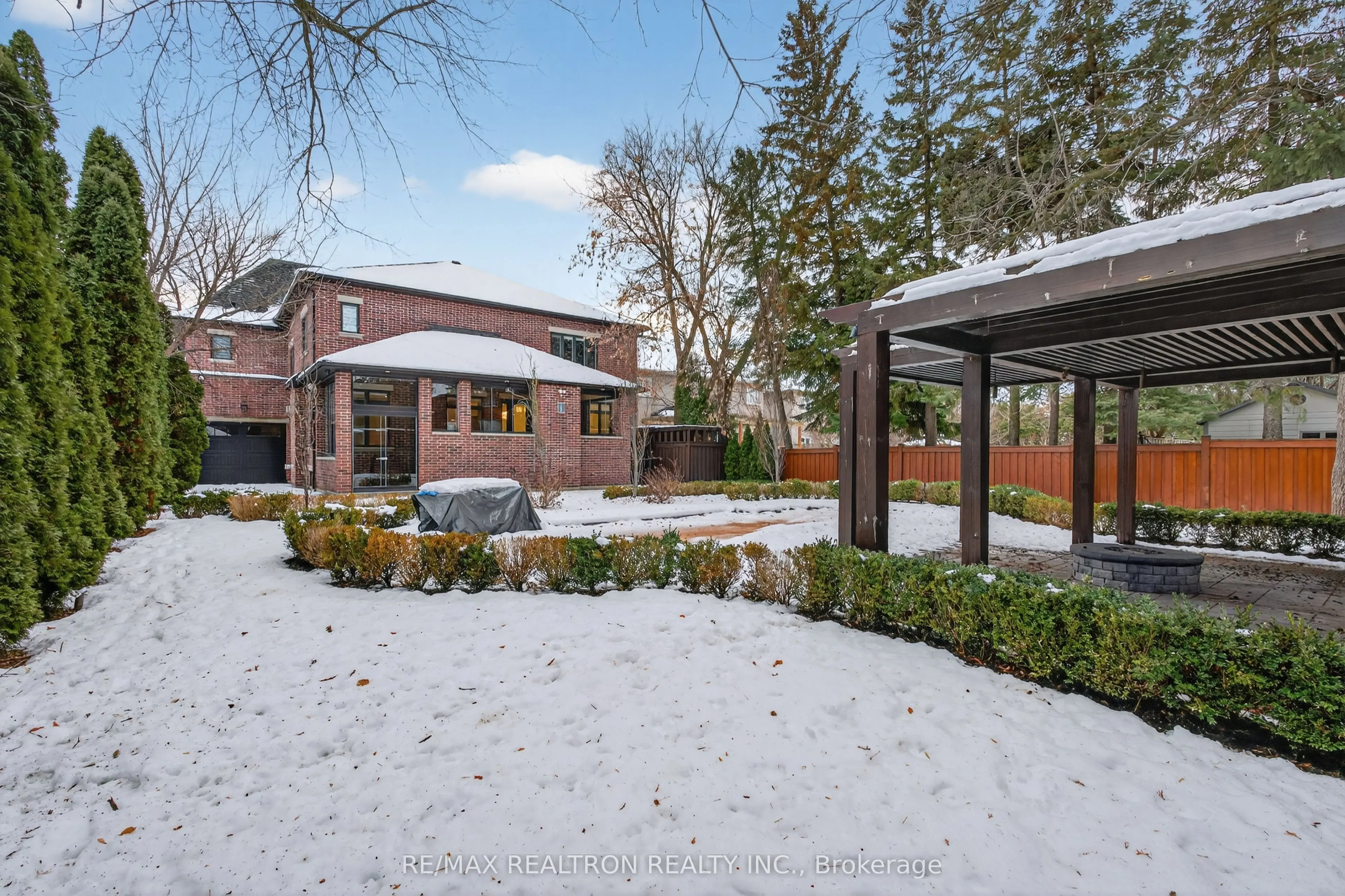 74 Yongehurst Road