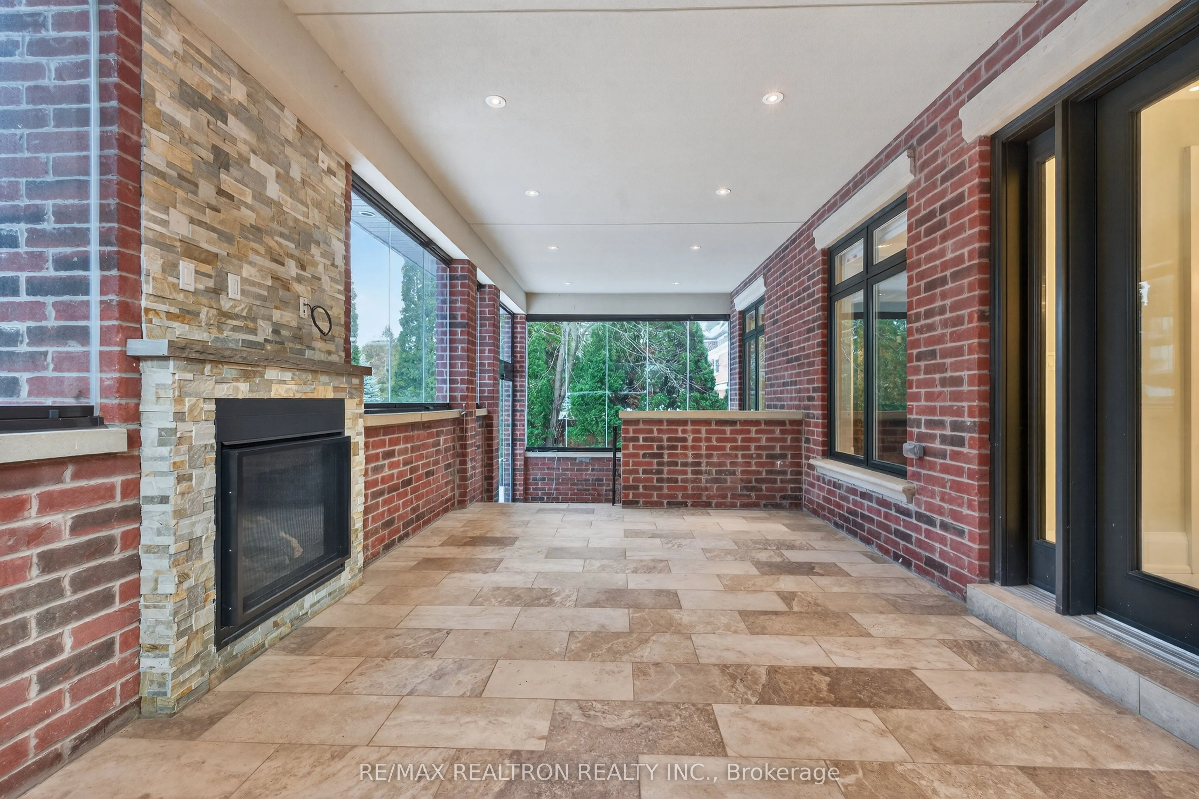 74 Yongehurst Road