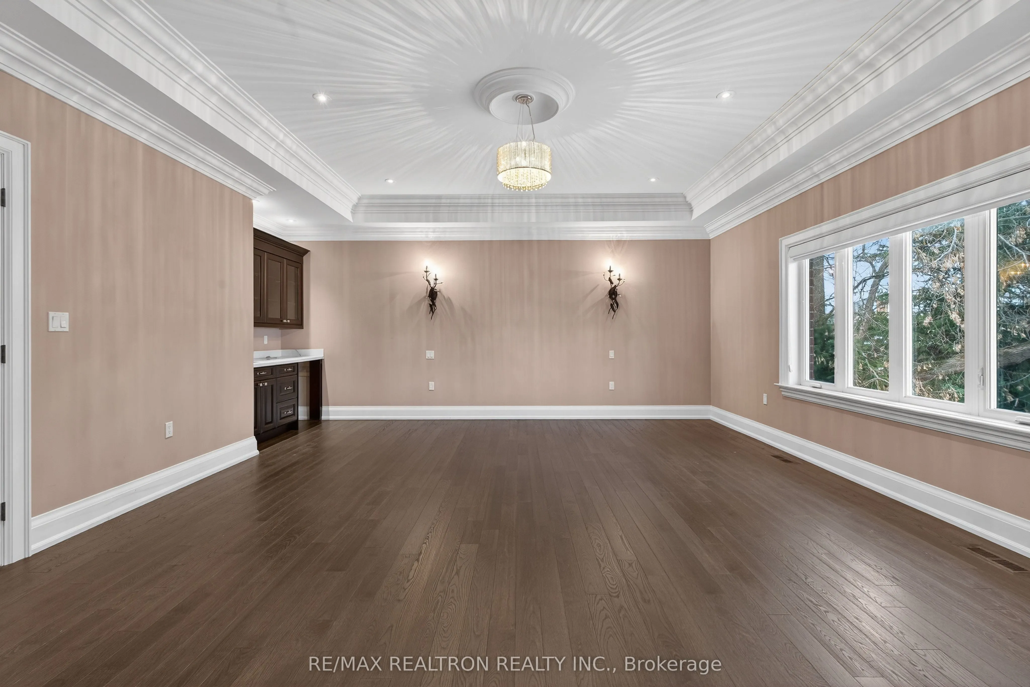 74 Yongehurst Road