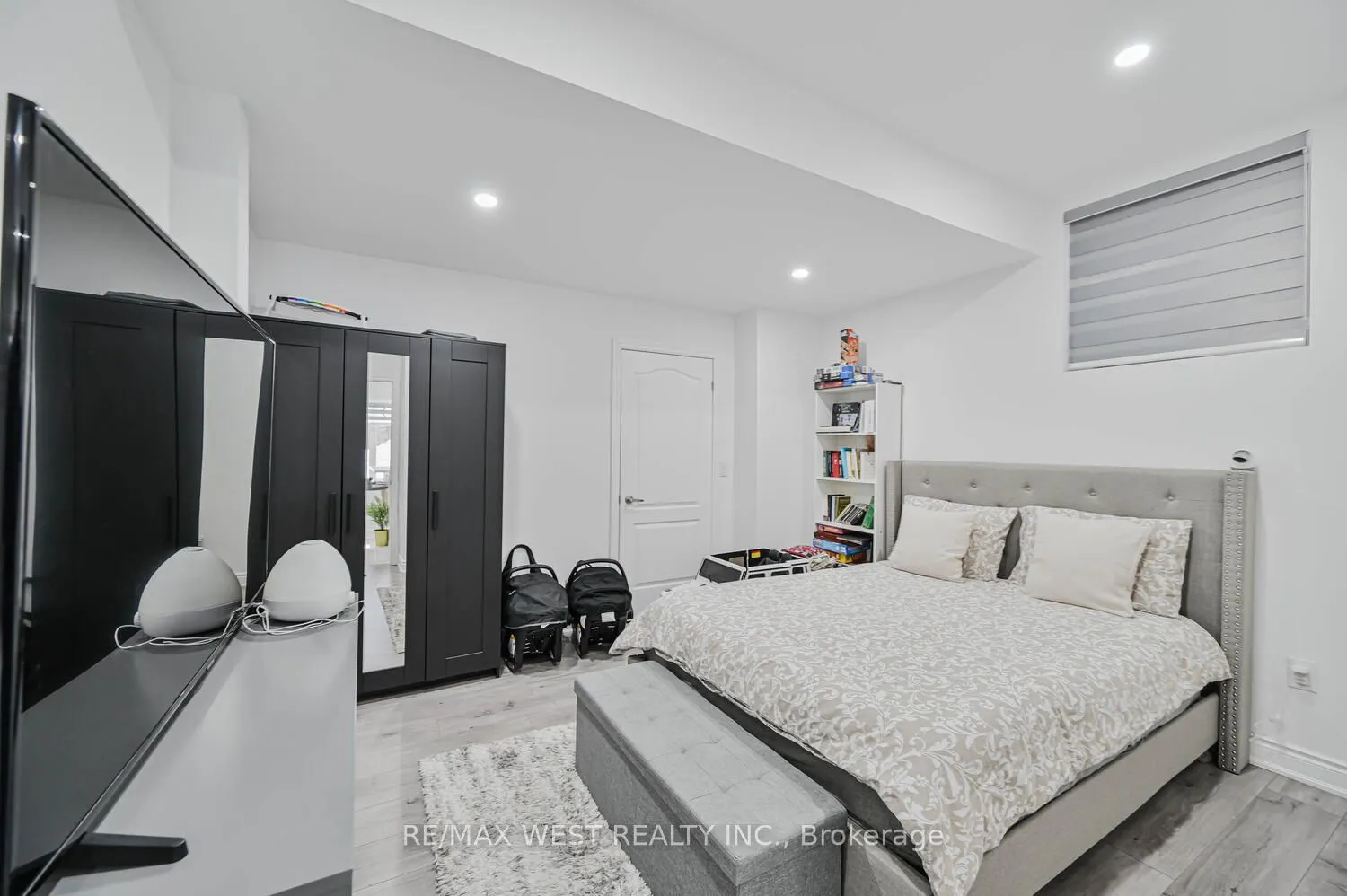 293 Torrey Pines Road