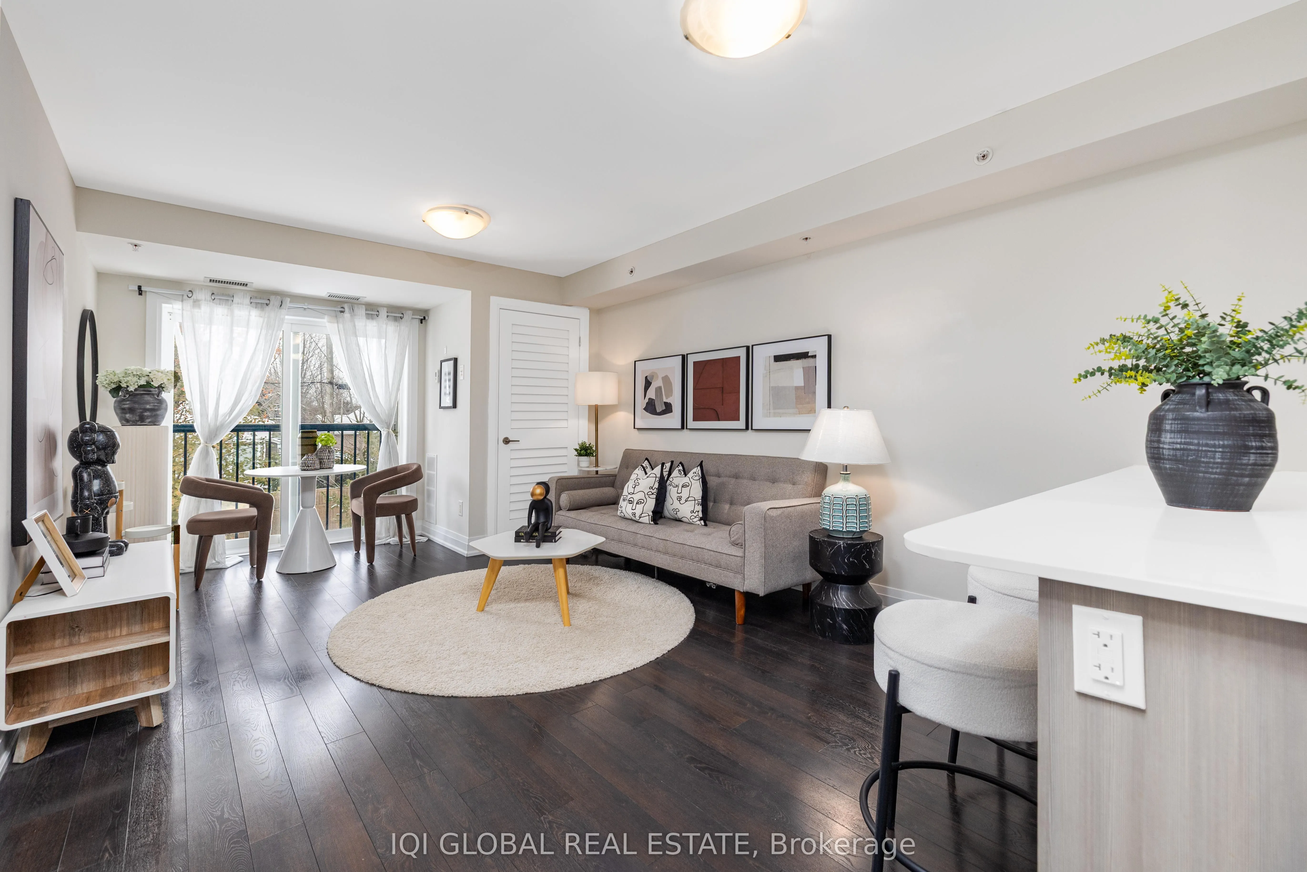 481 Rupert Avenue #2205