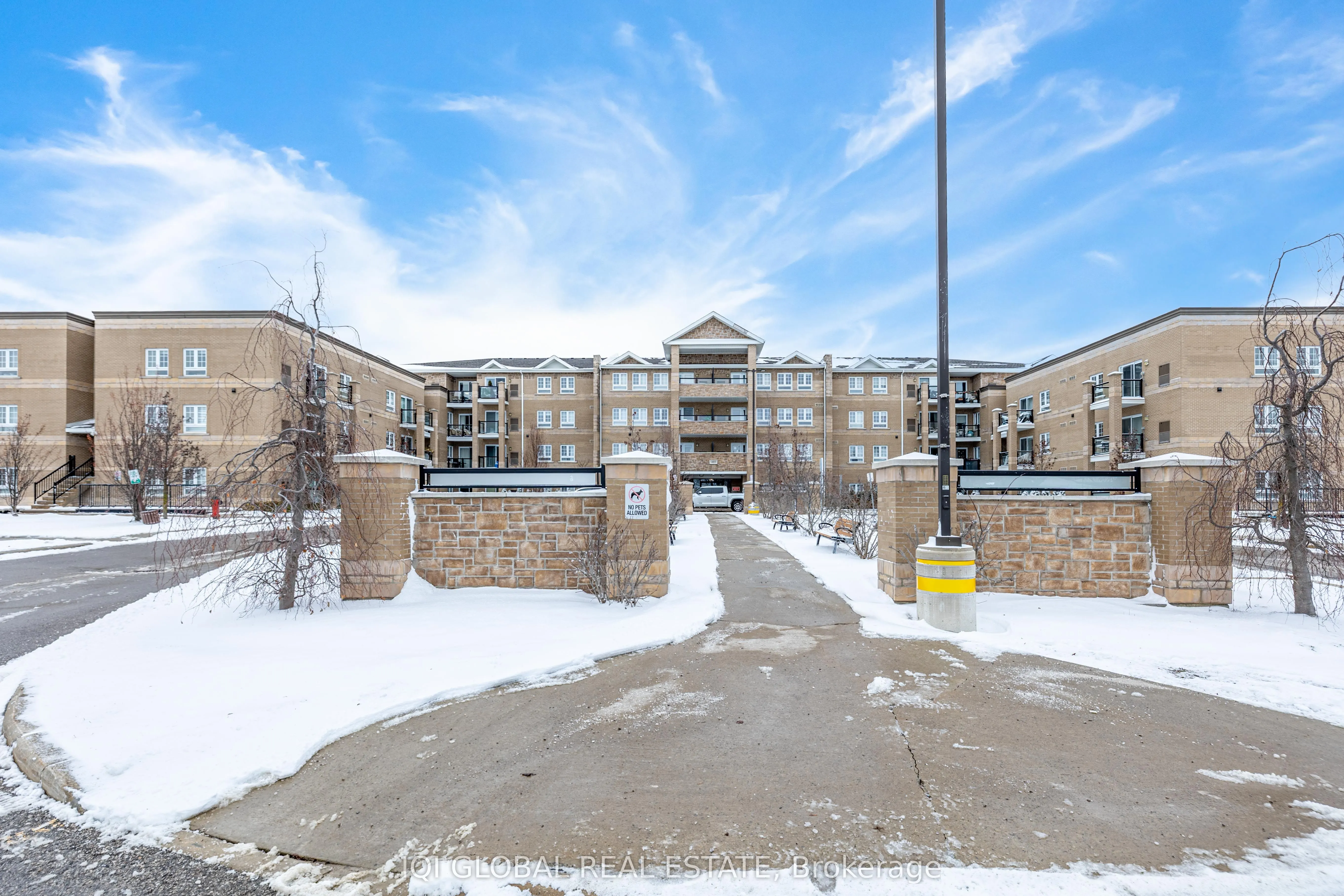 481 Rupert Avenue #2205