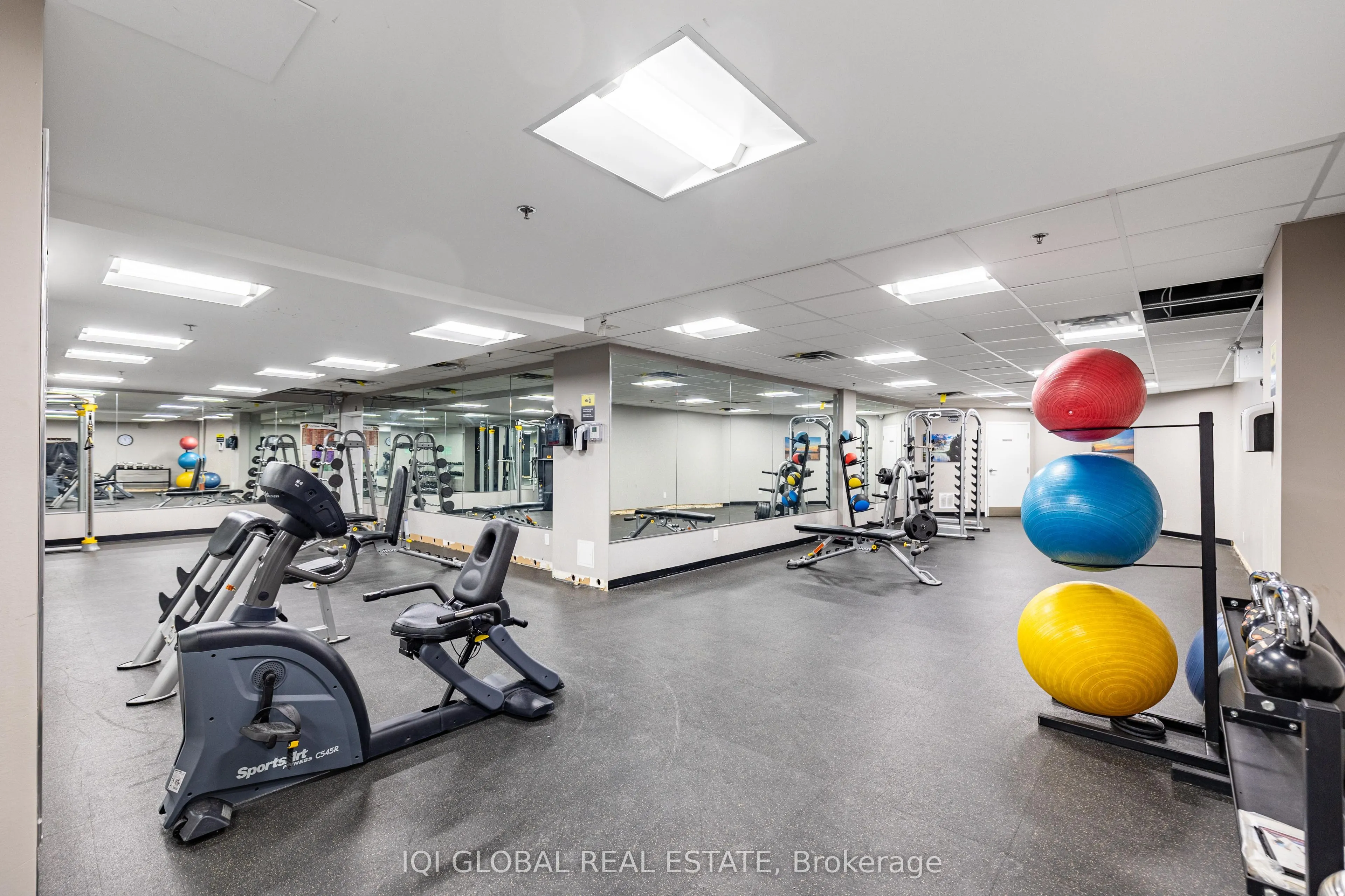 481 Rupert Avenue #2205