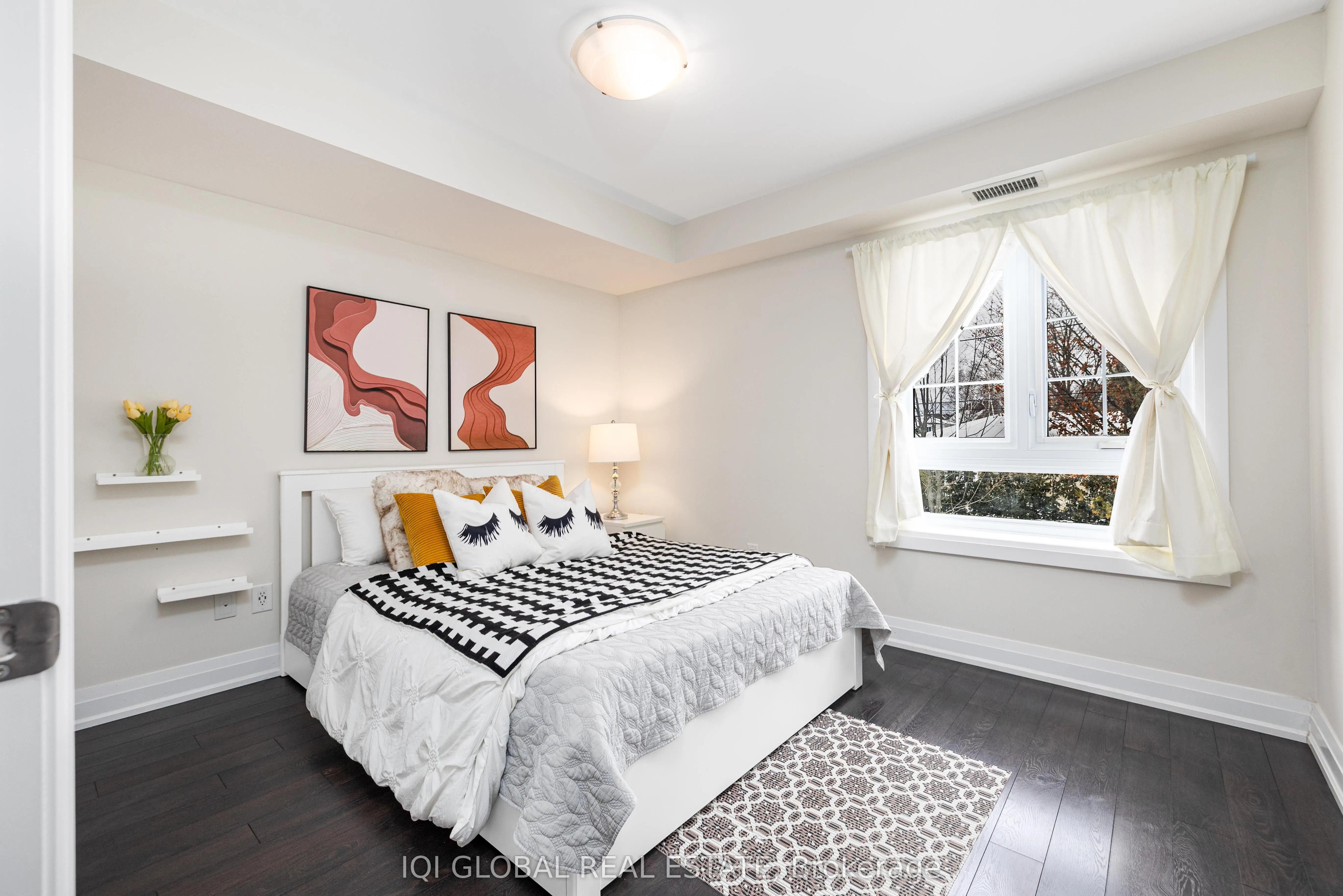 481 Rupert Avenue #2205