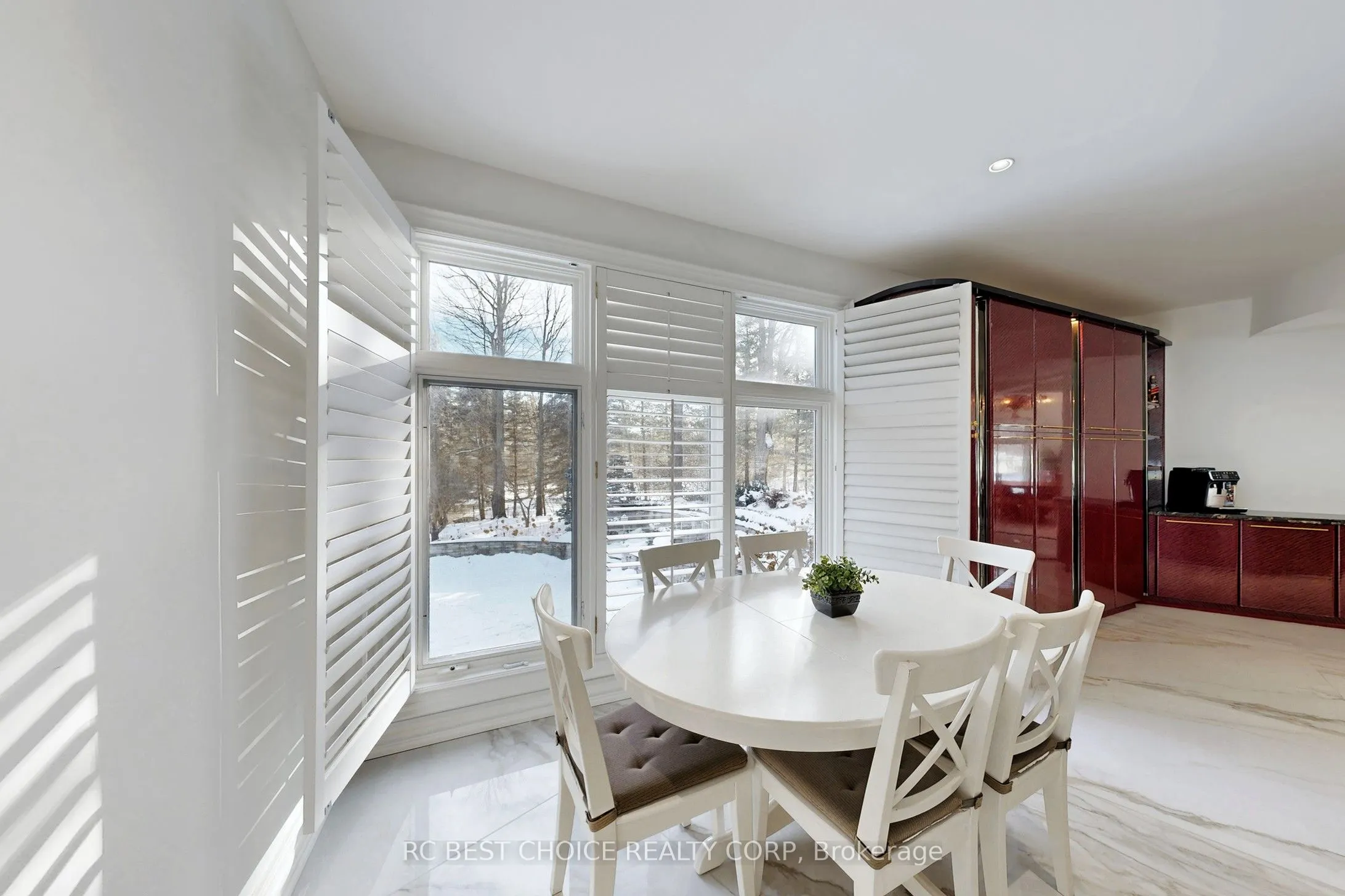 76 Silver Fox Place
