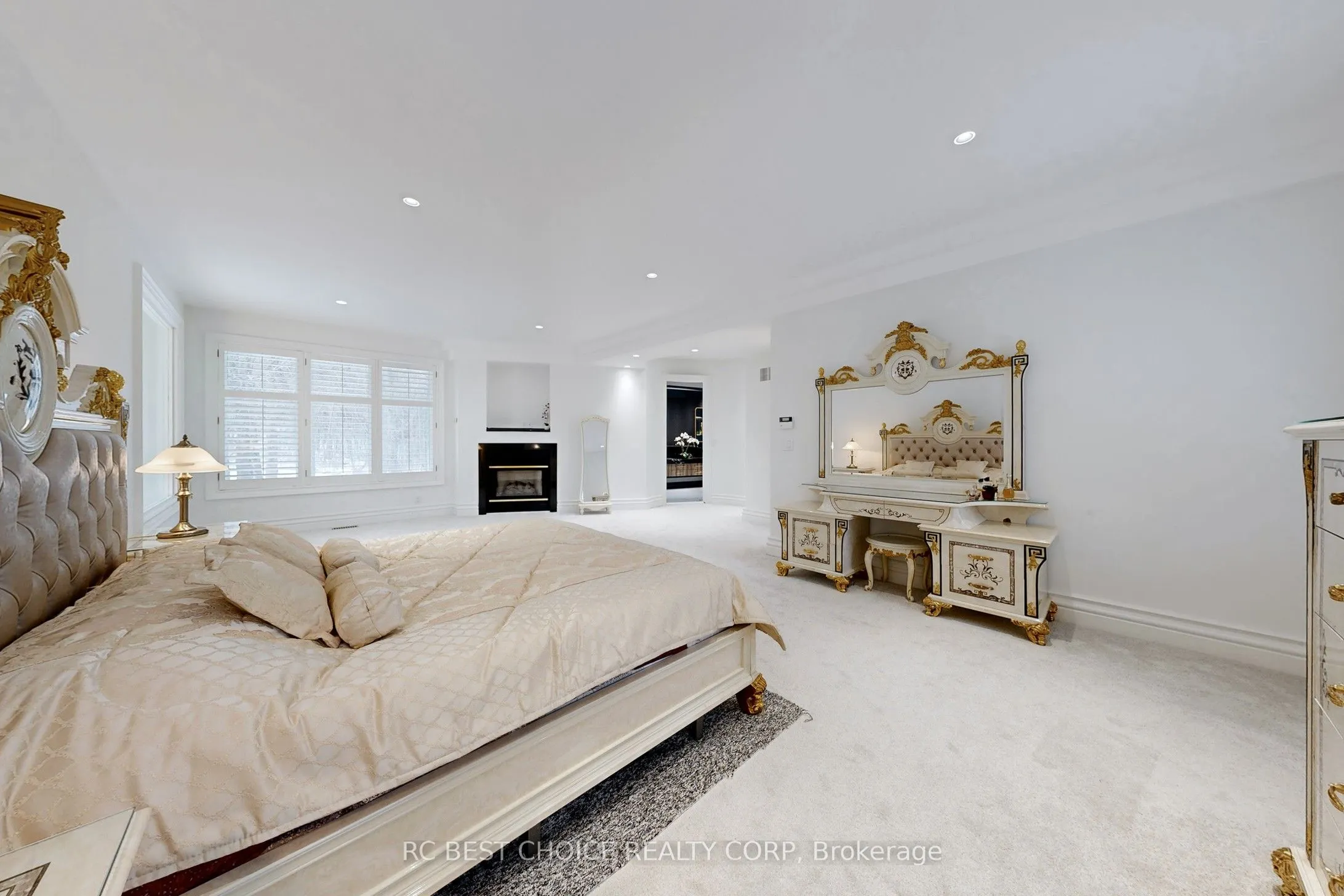 76 Silver Fox Place