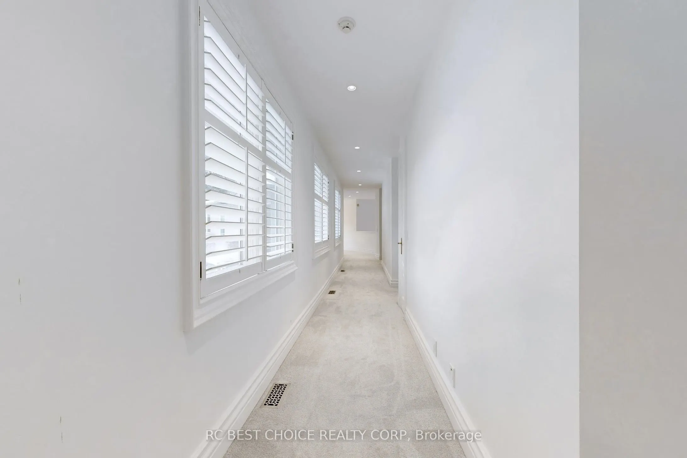 76 Silver Fox Place