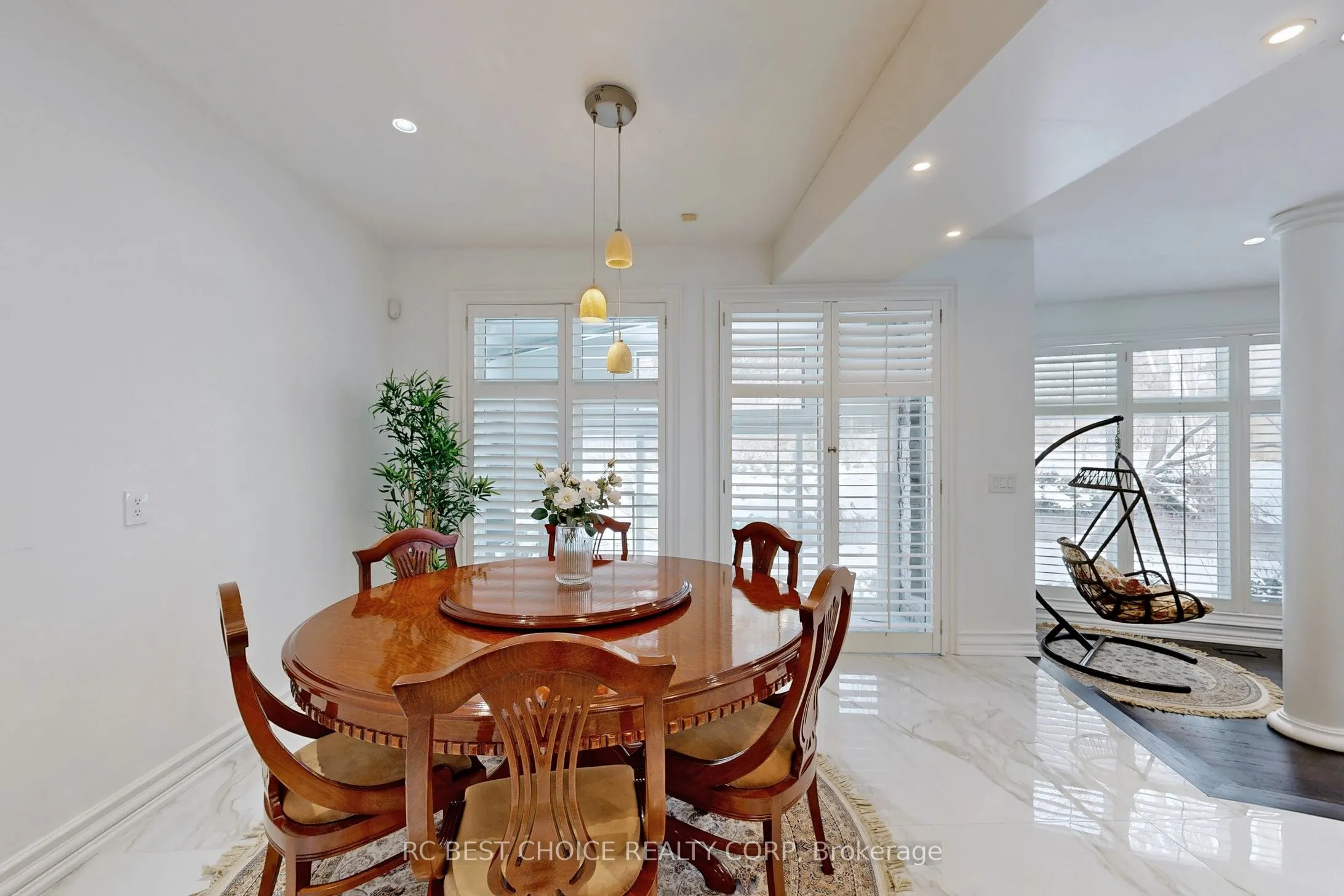 76 Silver Fox Place