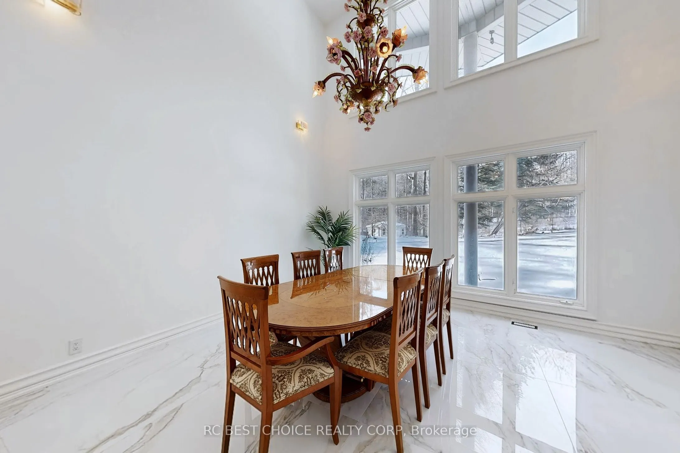 76 Silver Fox Place
