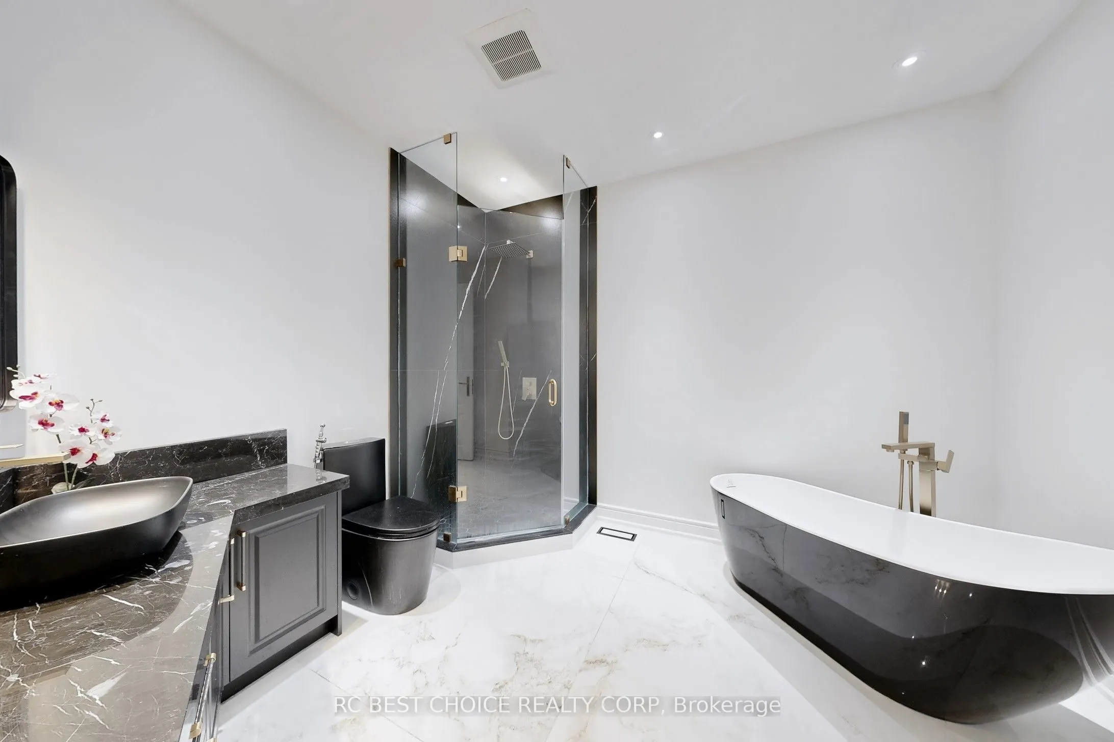 76 Silver Fox Place