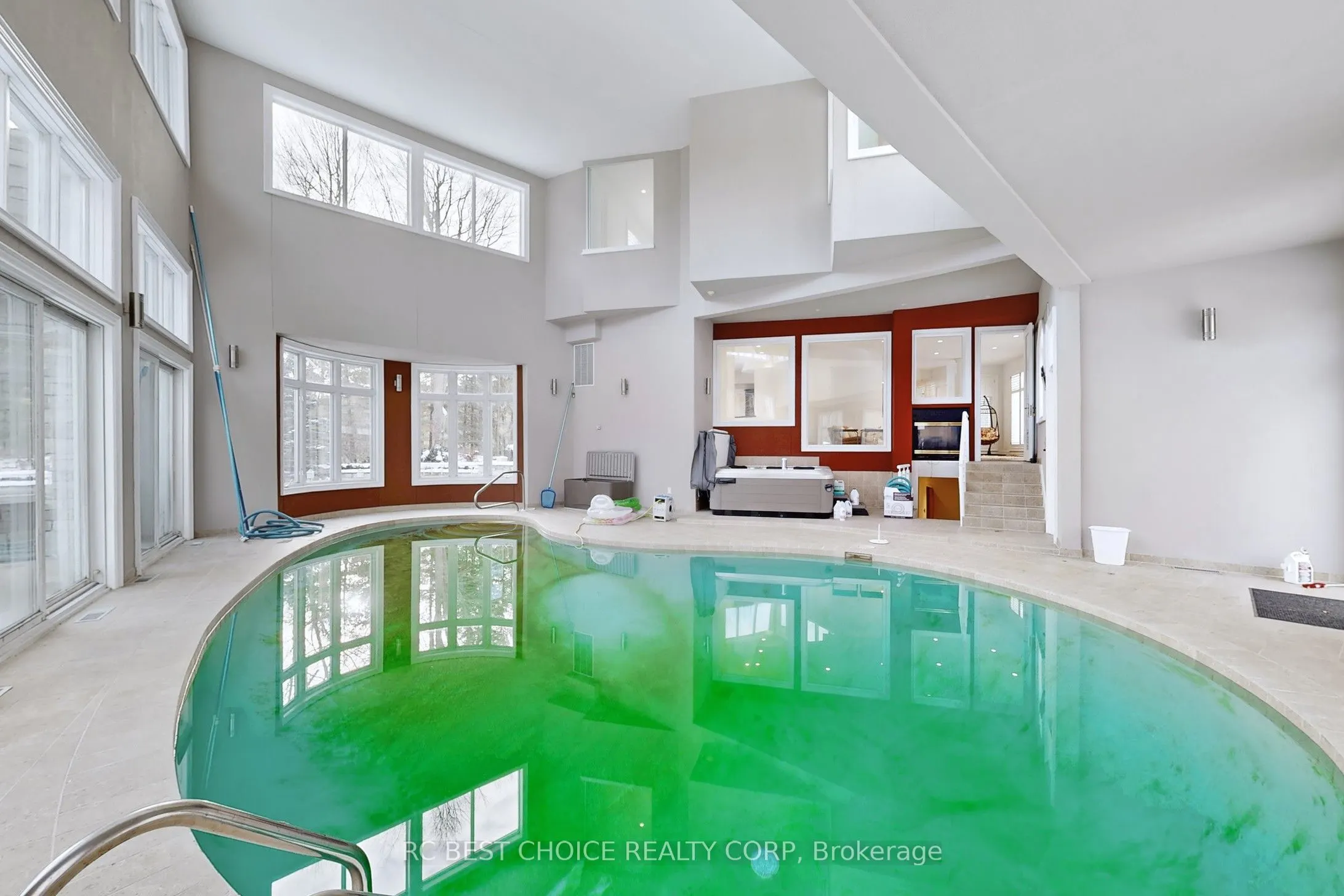 76 Silver Fox Place