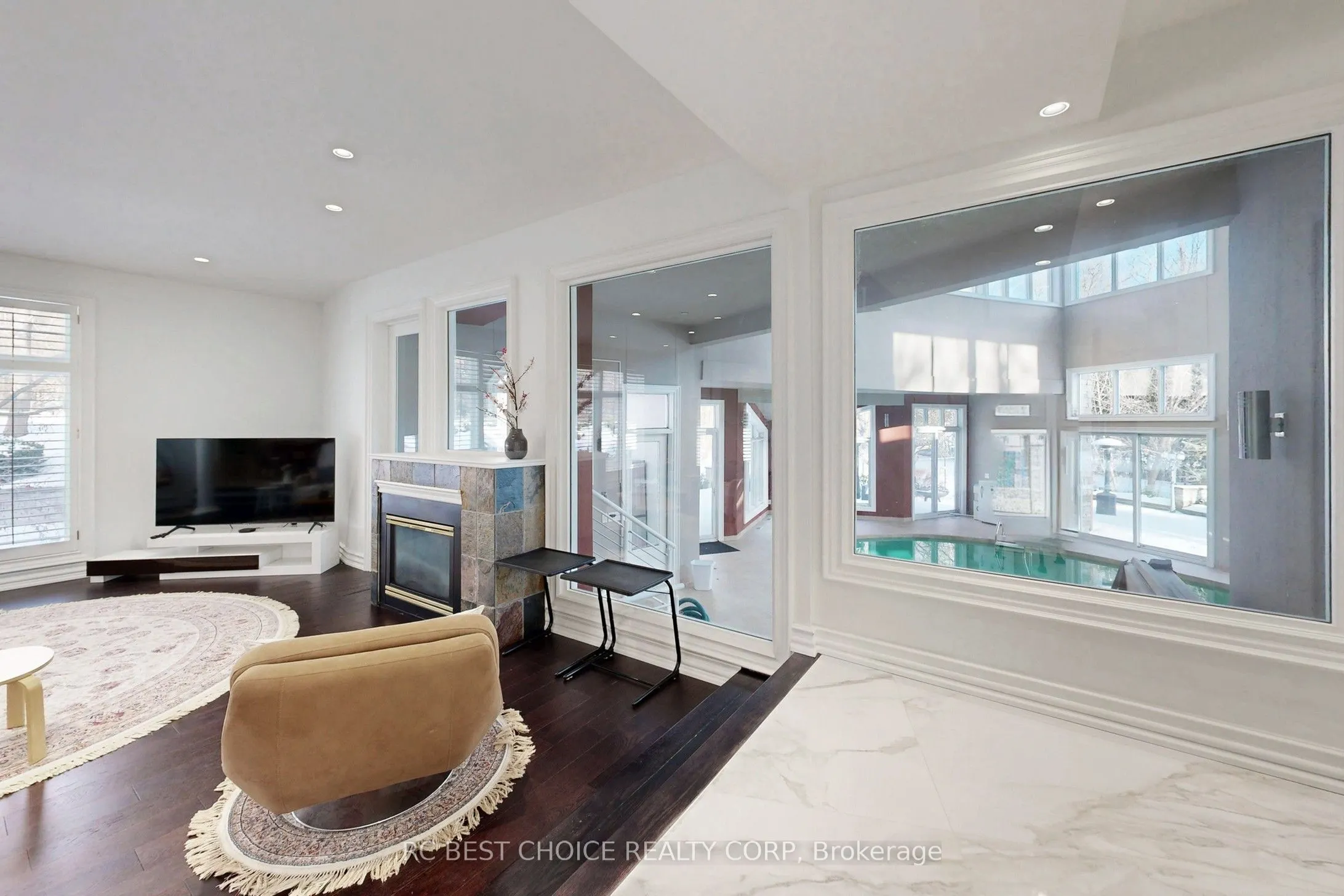 76 Silver Fox Place