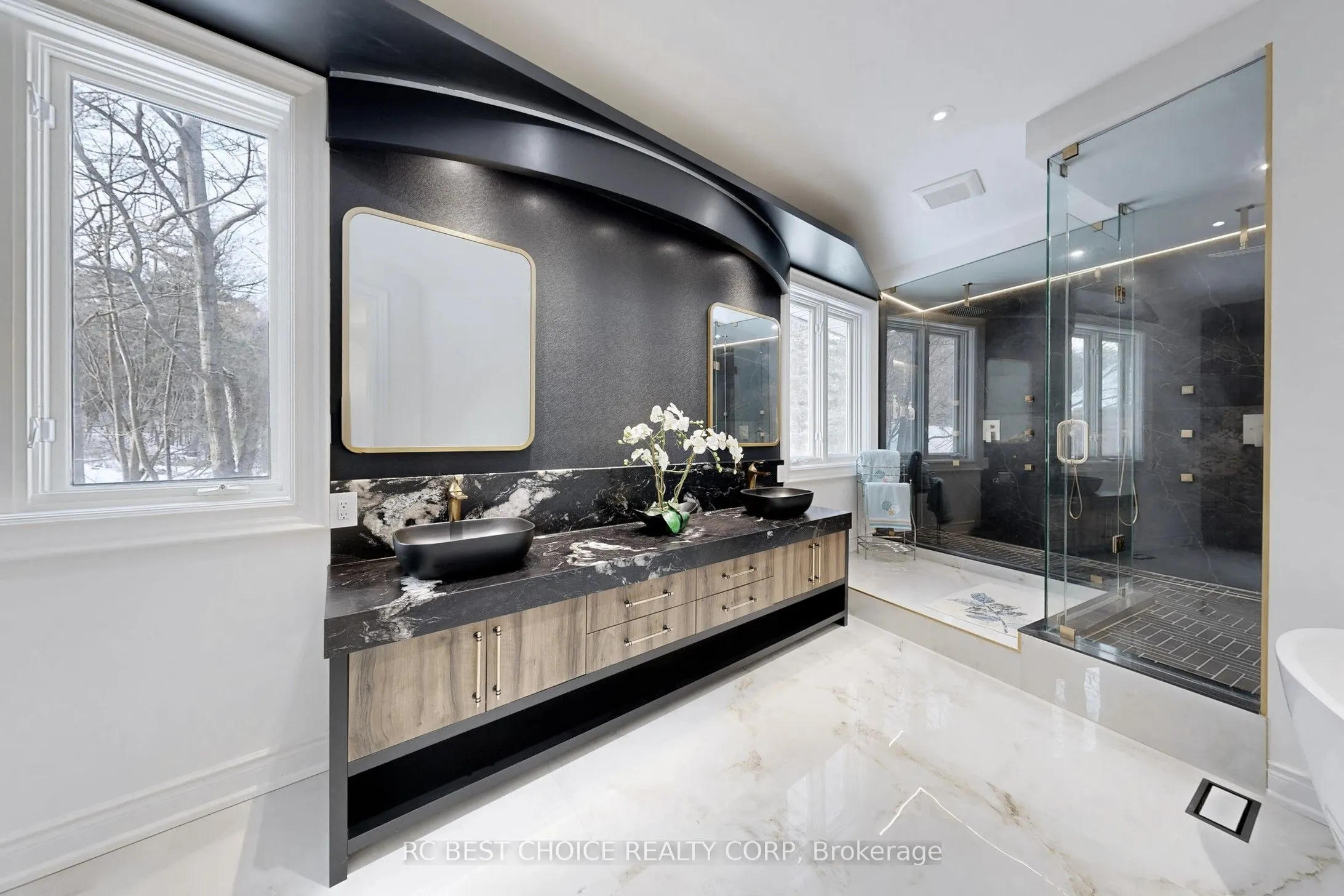 76 Silver Fox Place