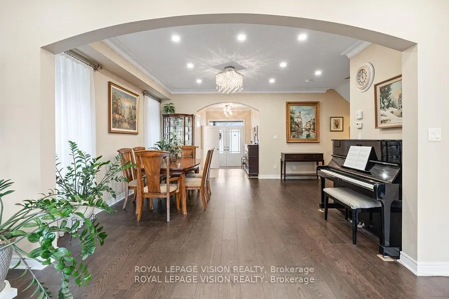 41 Treetops Boulevard