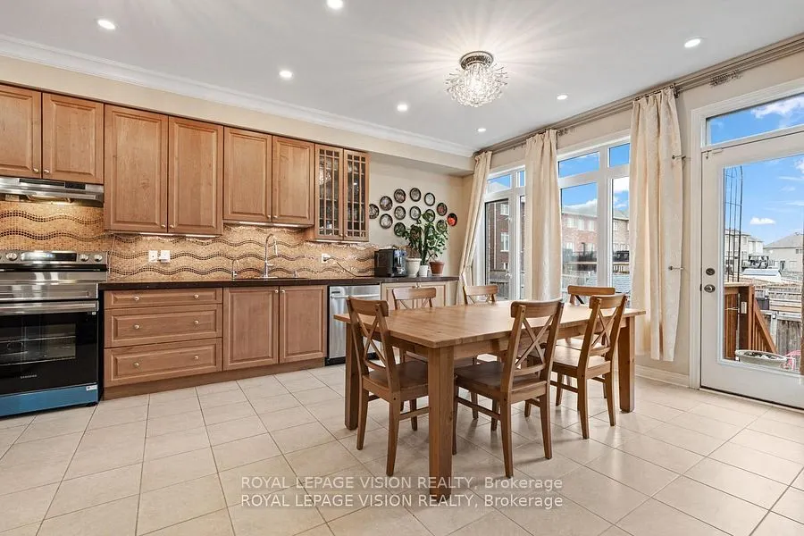 41 Treetops Boulevard