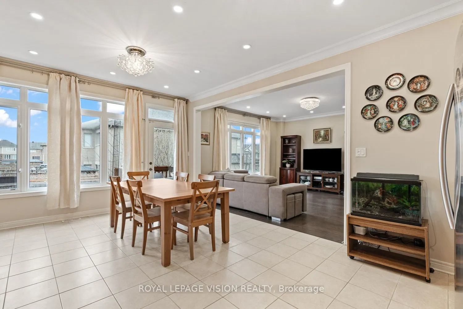41 Treetops Boulevard