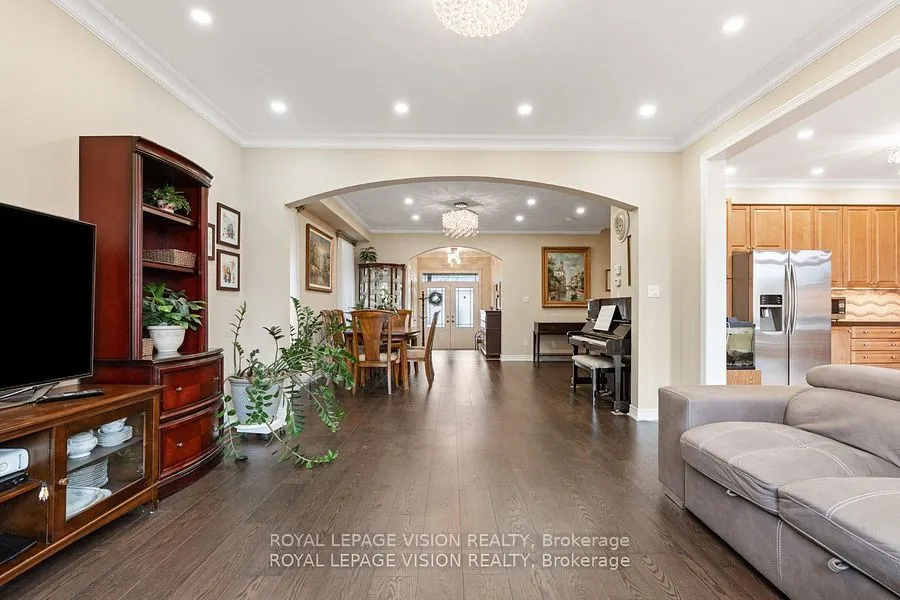 41 Treetops Boulevard