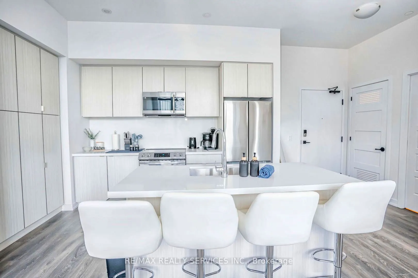 415 Sea Ray Avenue #403