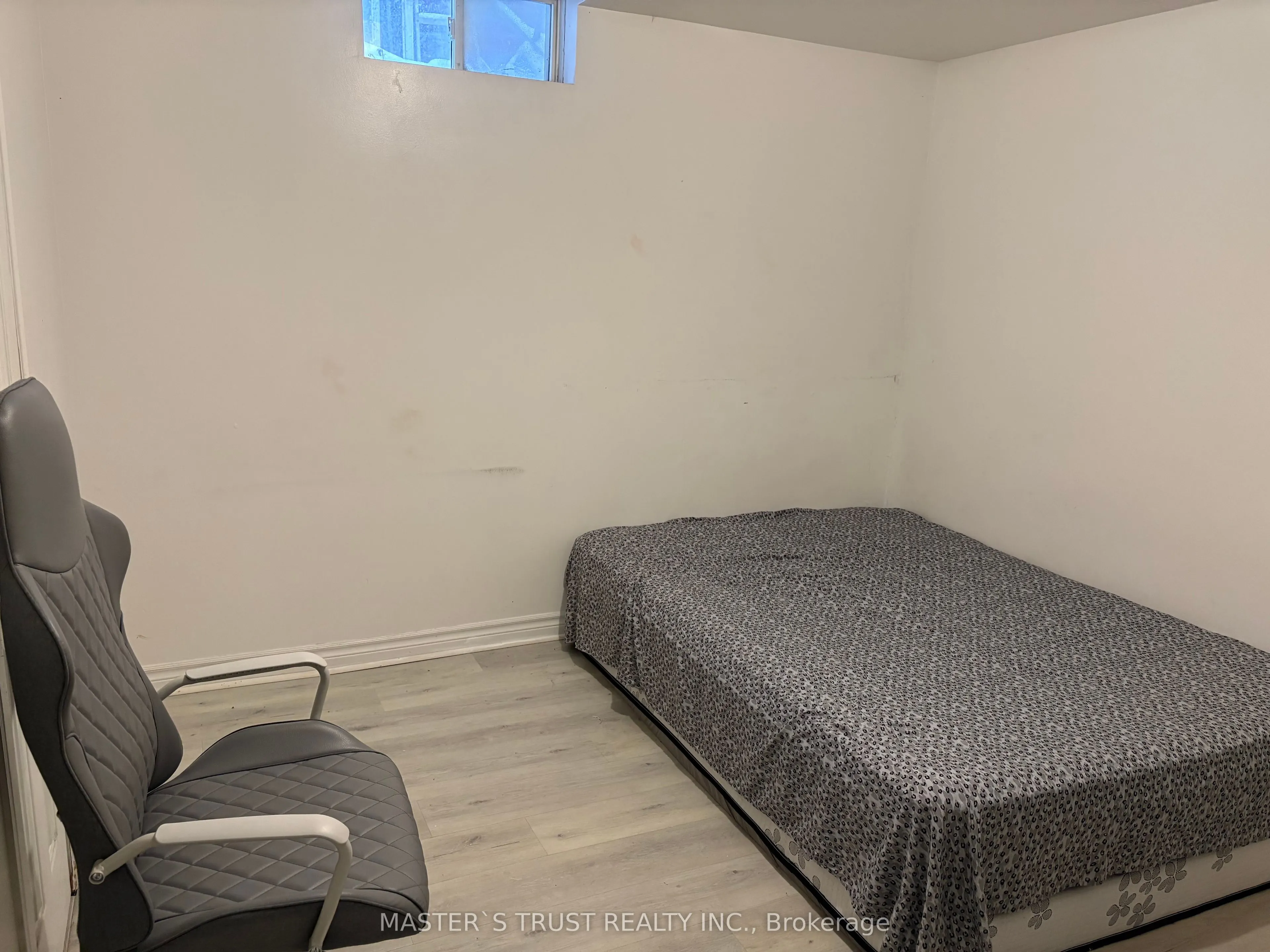 78 Whistler(Bsmt) Court
