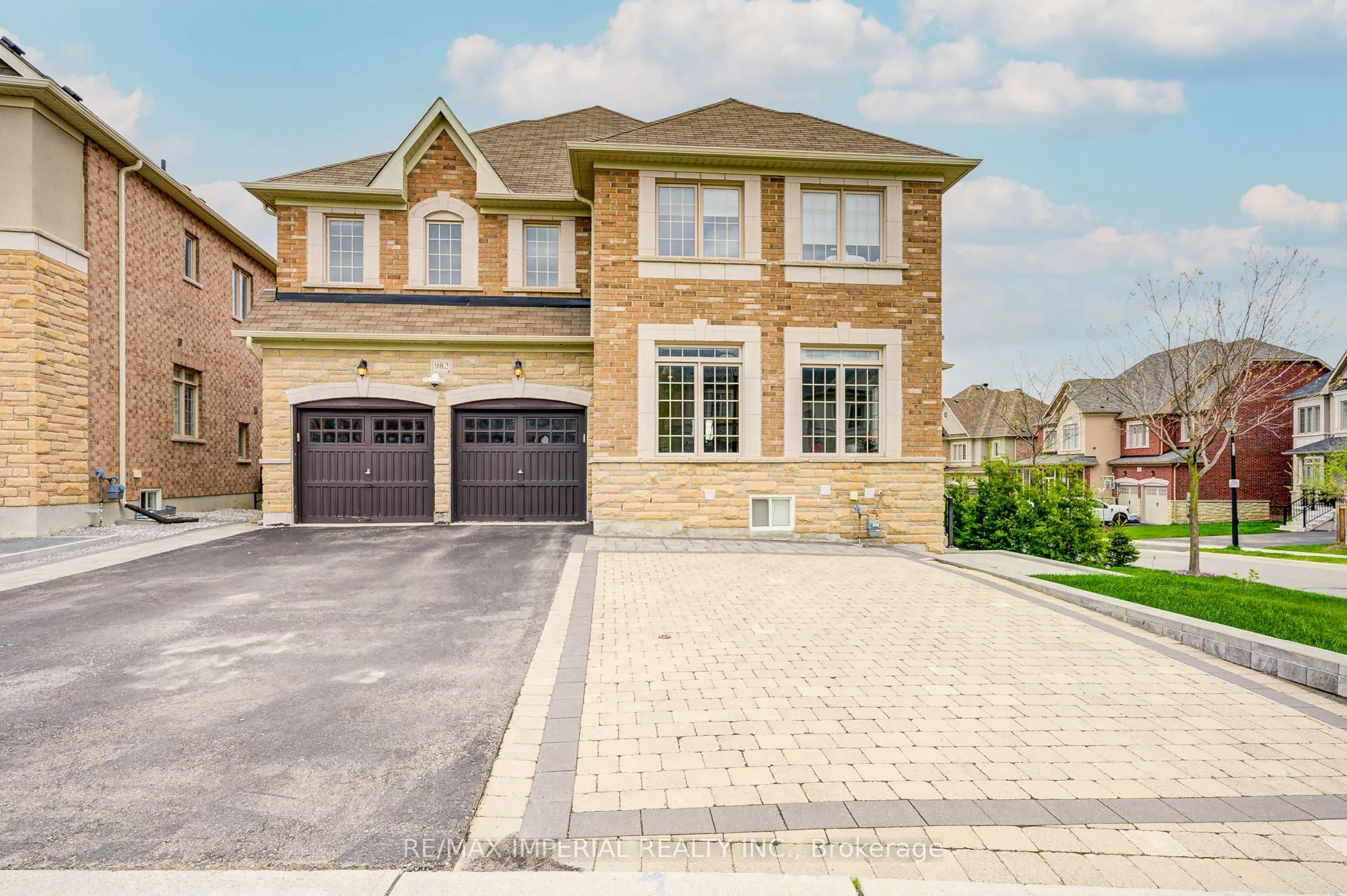 982 Wilbur Pipher Circle