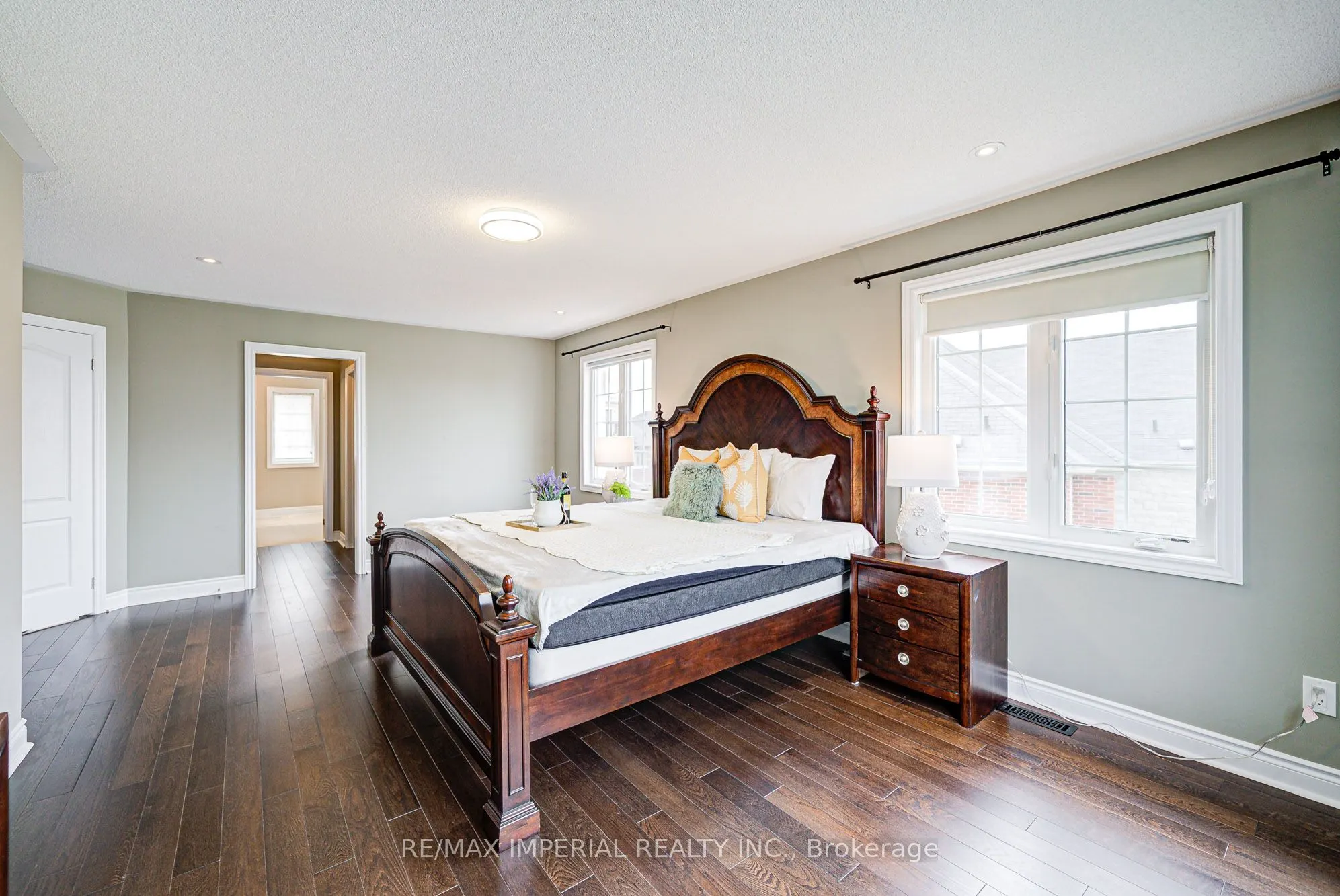 982 Wilbur Pipher Circle