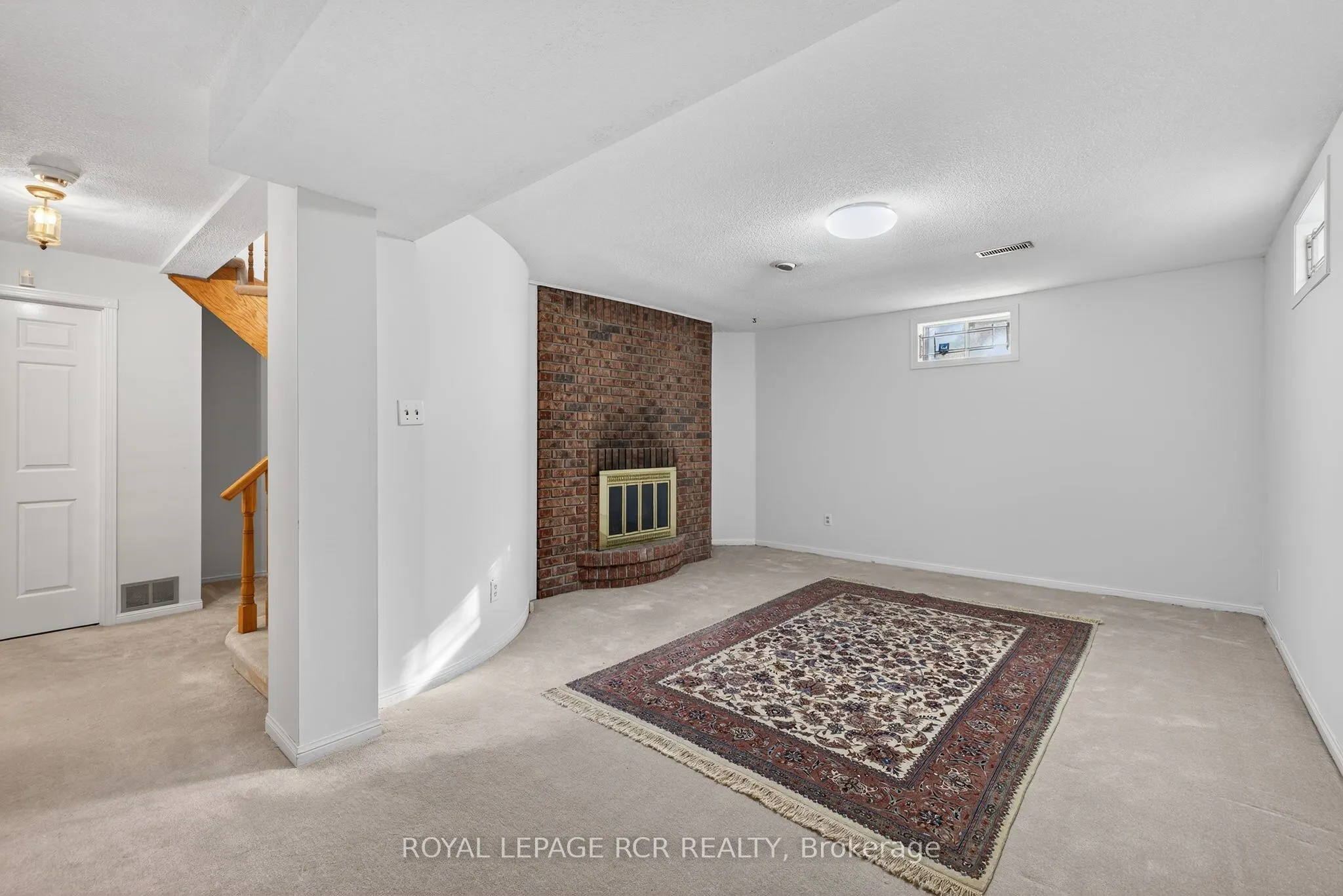 68 Confederation Way #44