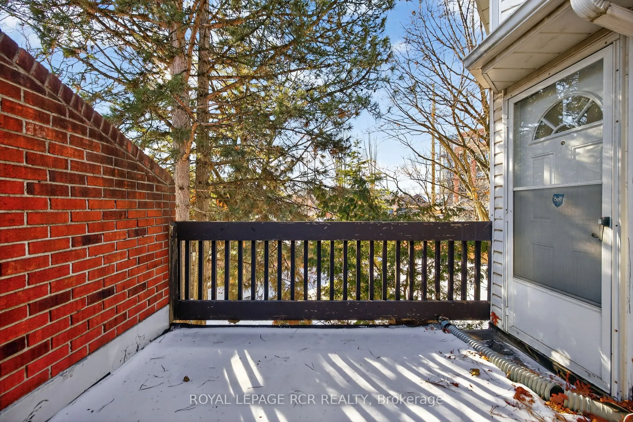 68 Confederation Way #44