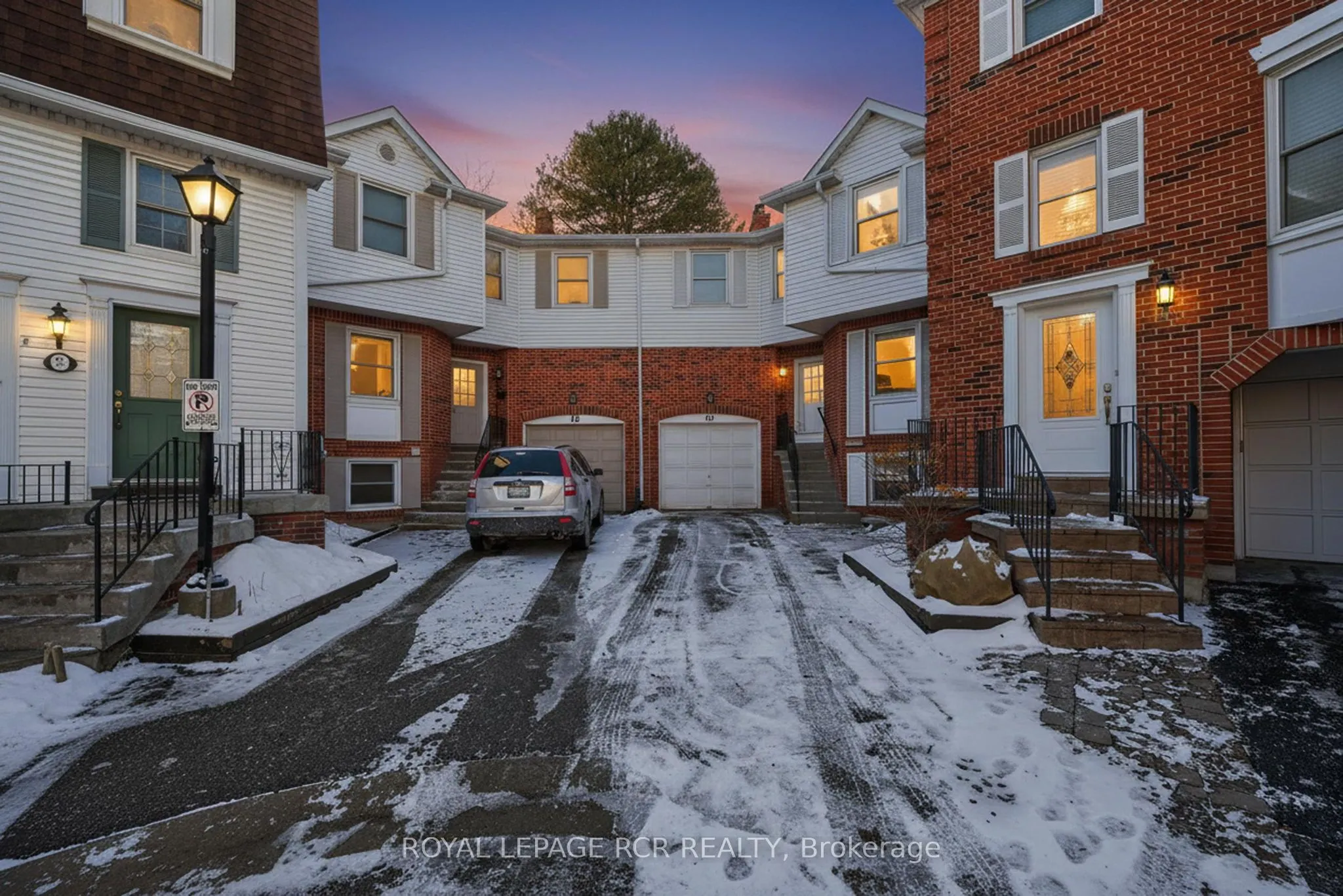 68 Confederation Way #44