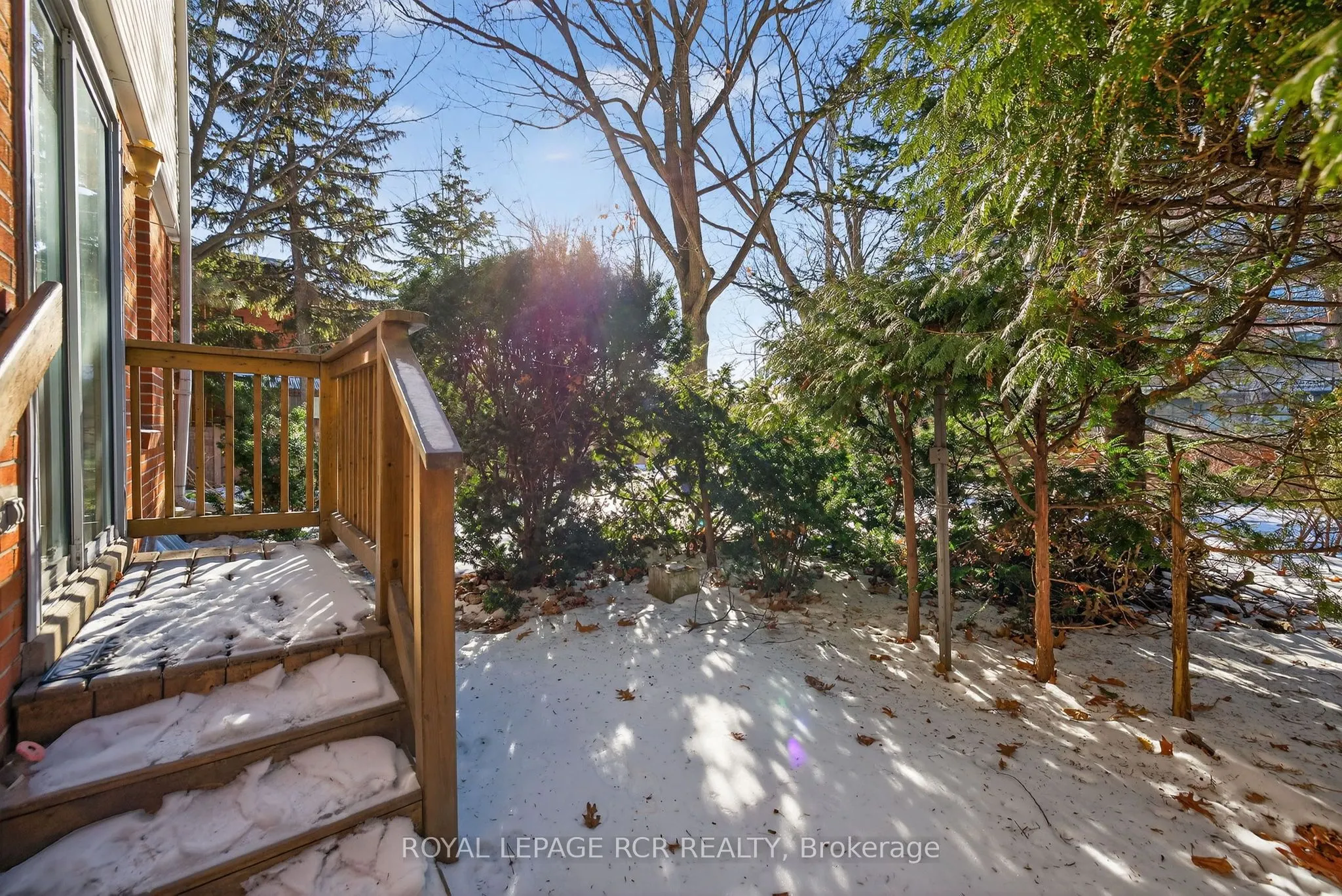 68 Confederation Way #44