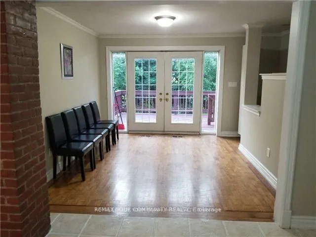 8 Hillside Avenue